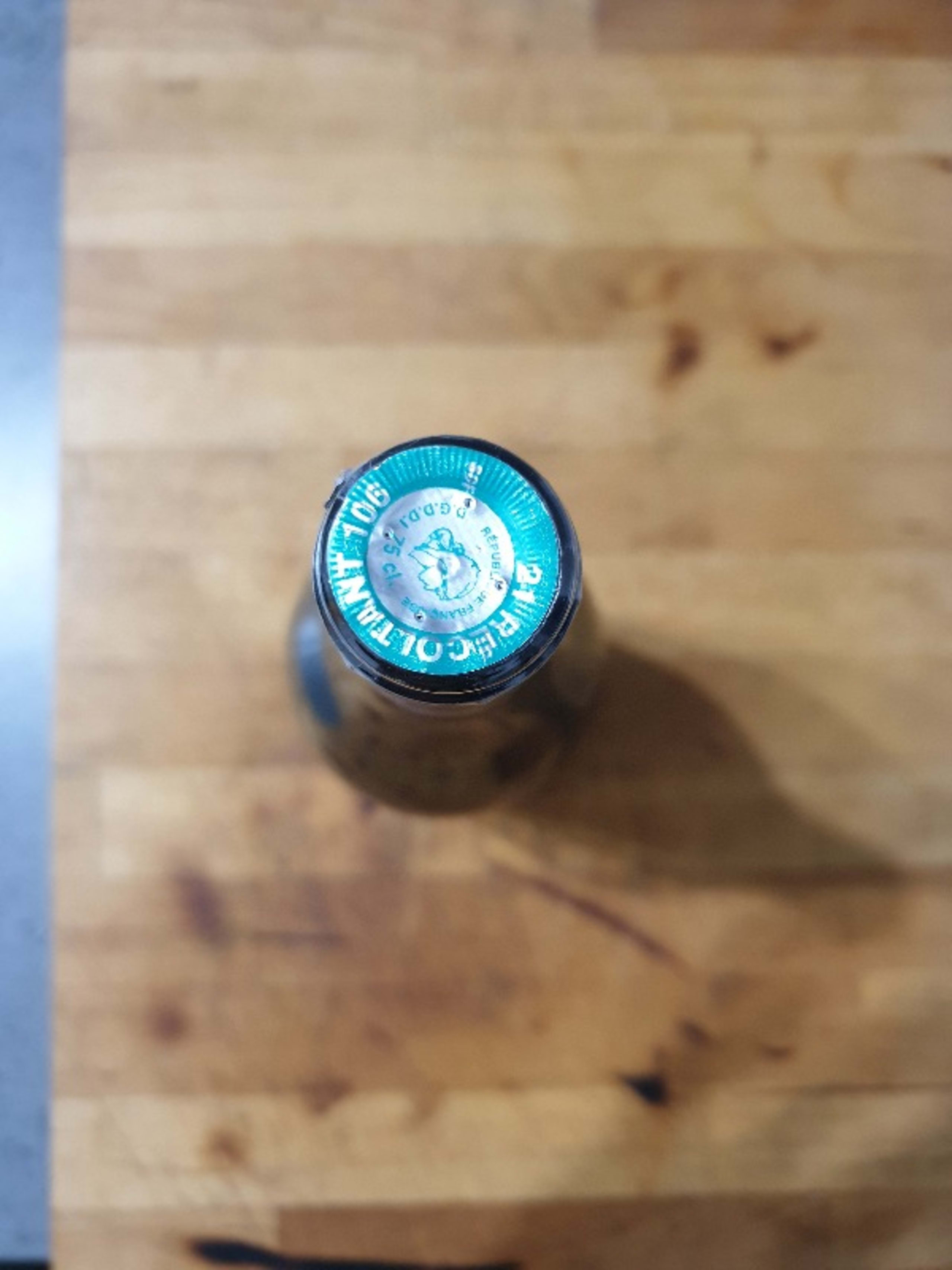 Caps