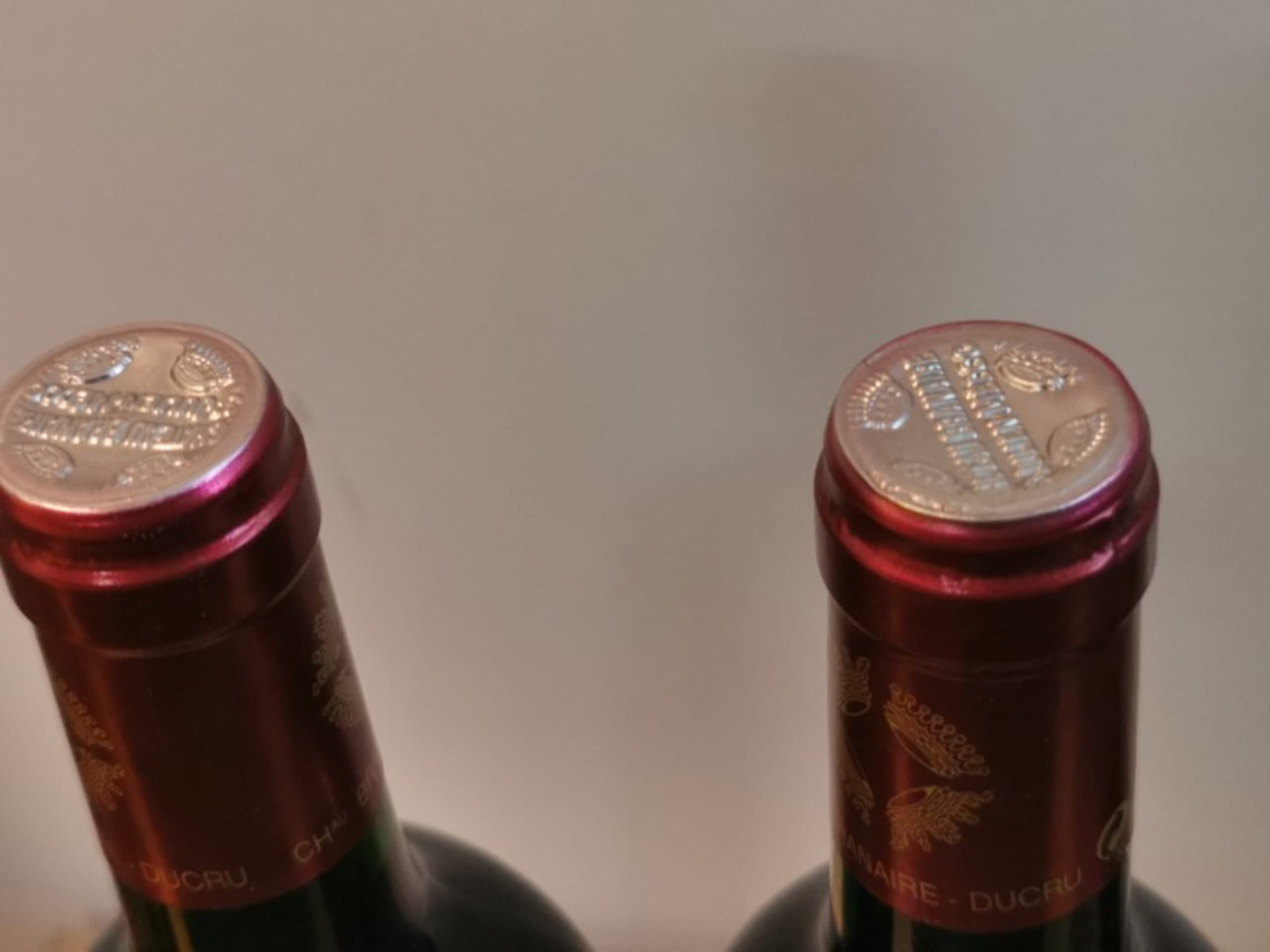 Caps