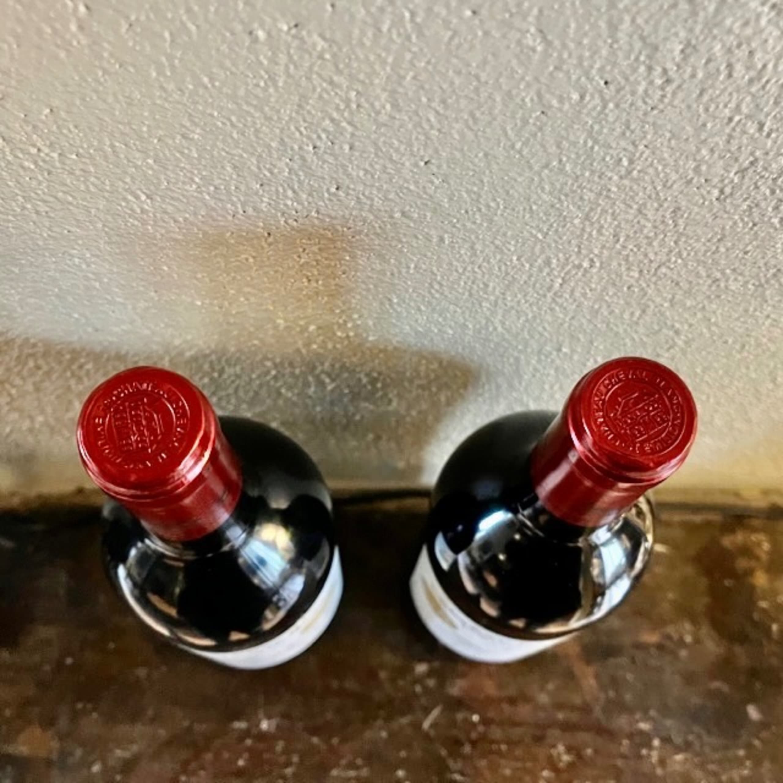 Caps