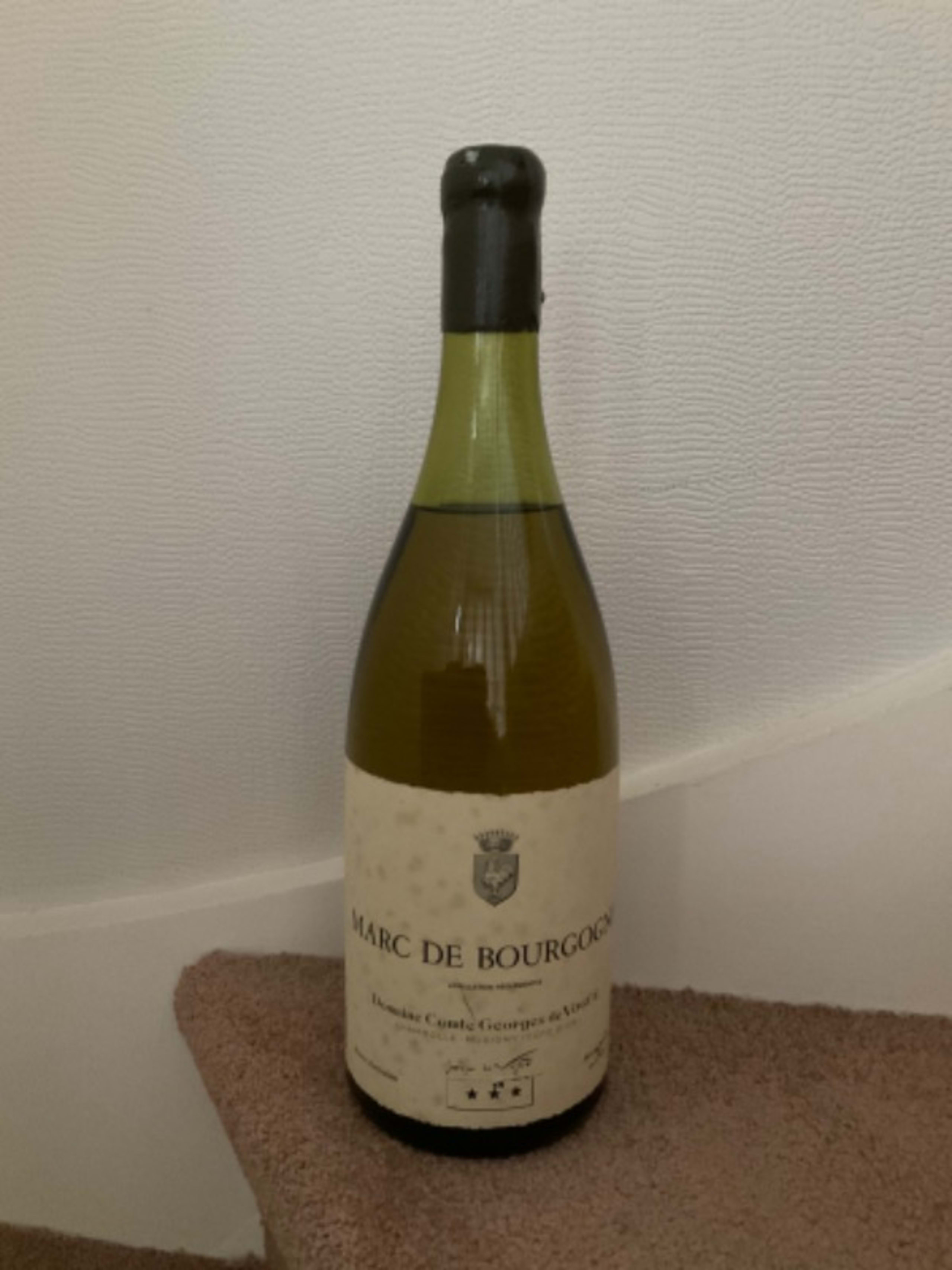 Bourgogne, Marc de Bourgogne, Domaine comte Georges de Vogüé , 70'S (Magnum)