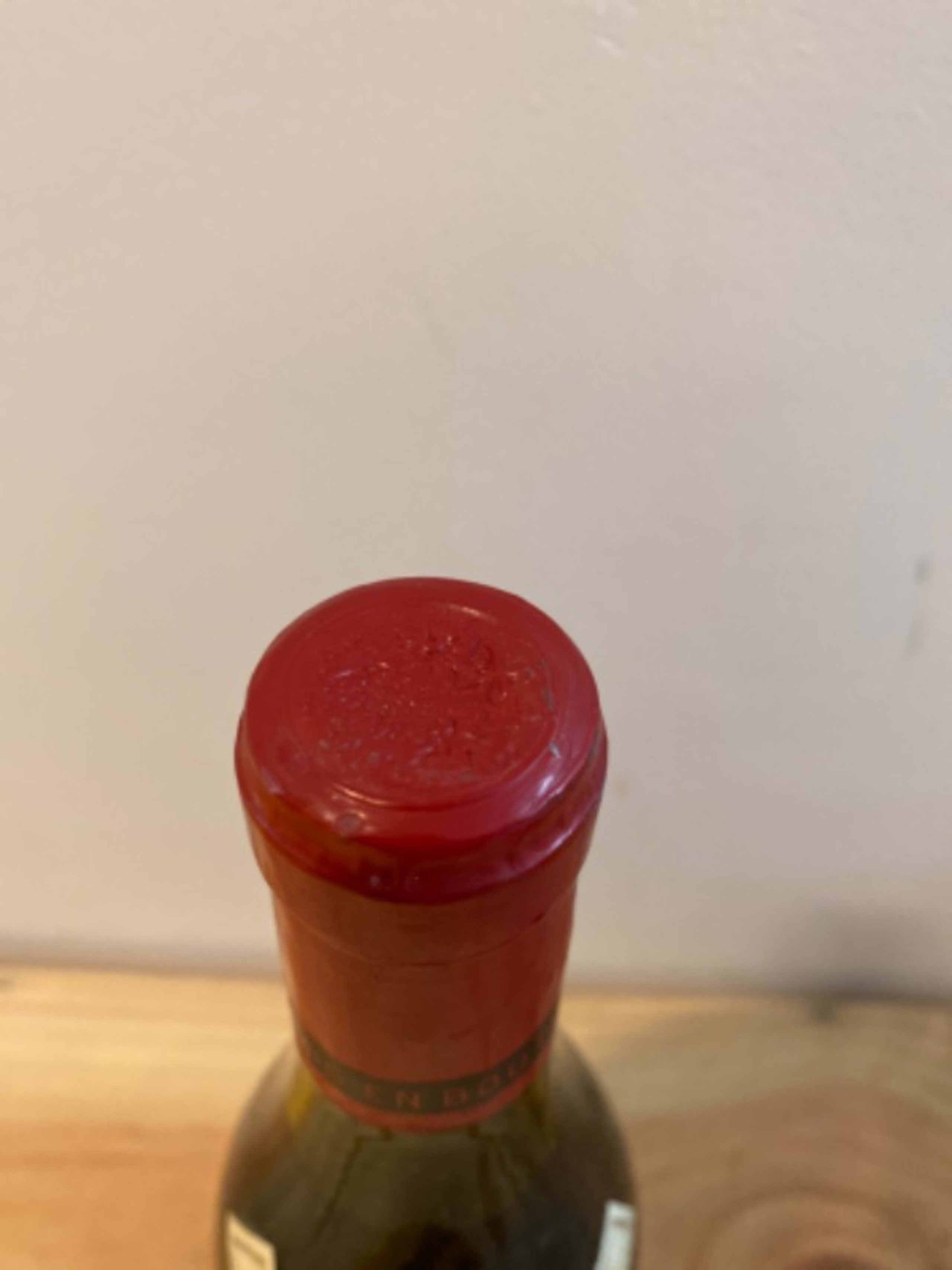 Caps