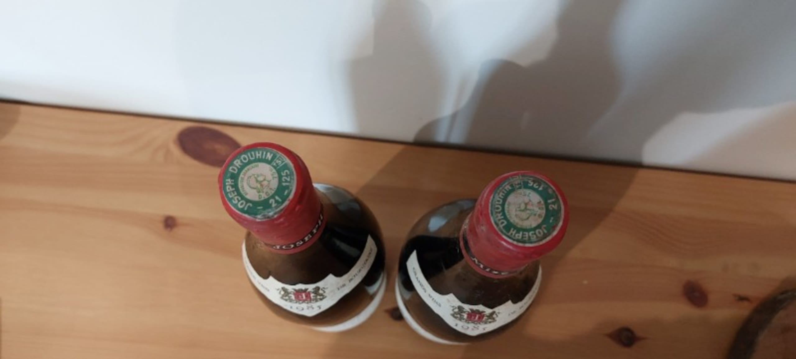 Caps