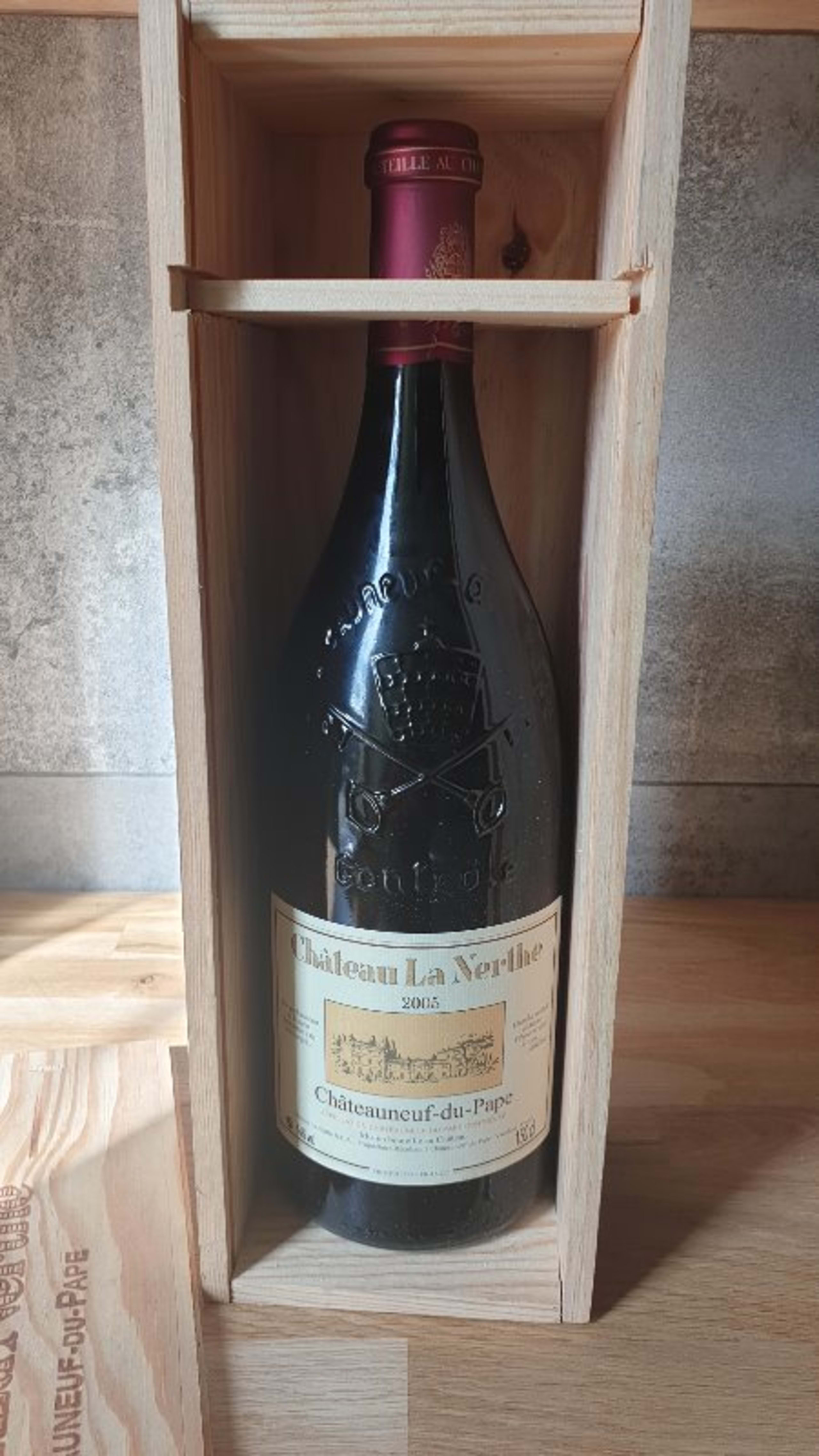 Châteauneuf-du-Pape, Château La Nerthe, 2005 (magnum)
