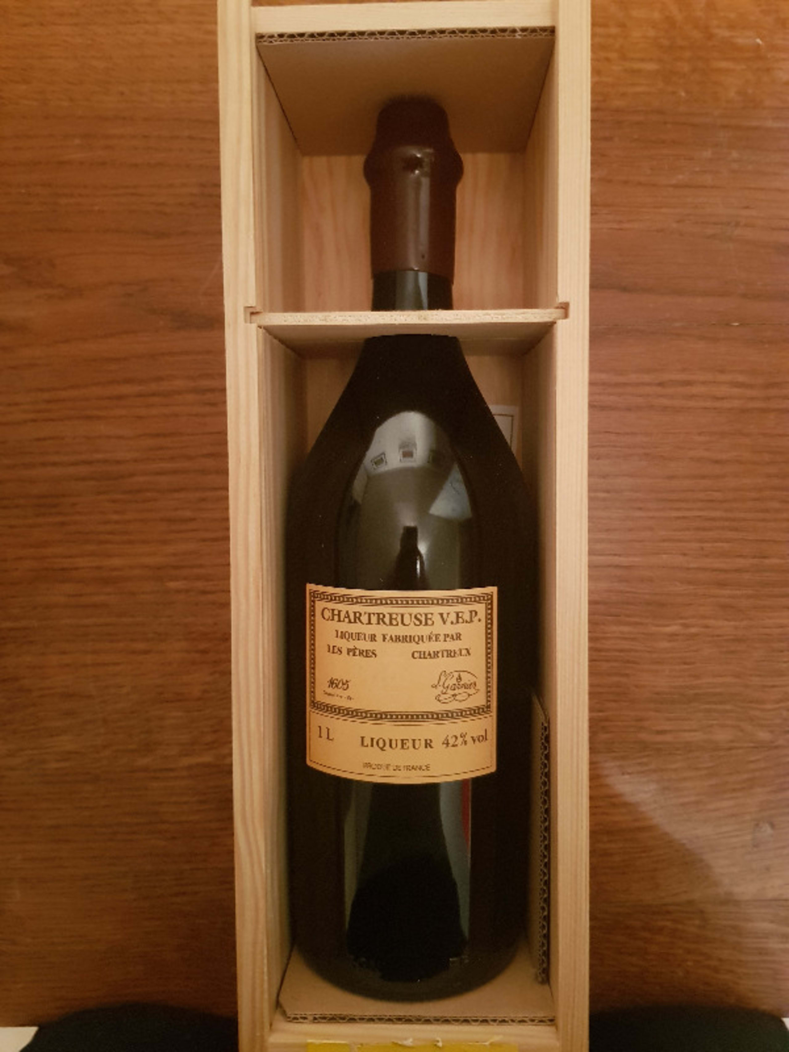 OWC/CBO1 x Chartreuse VEP Jaune, Les Pères Chartreux, 2020 (1L.)
