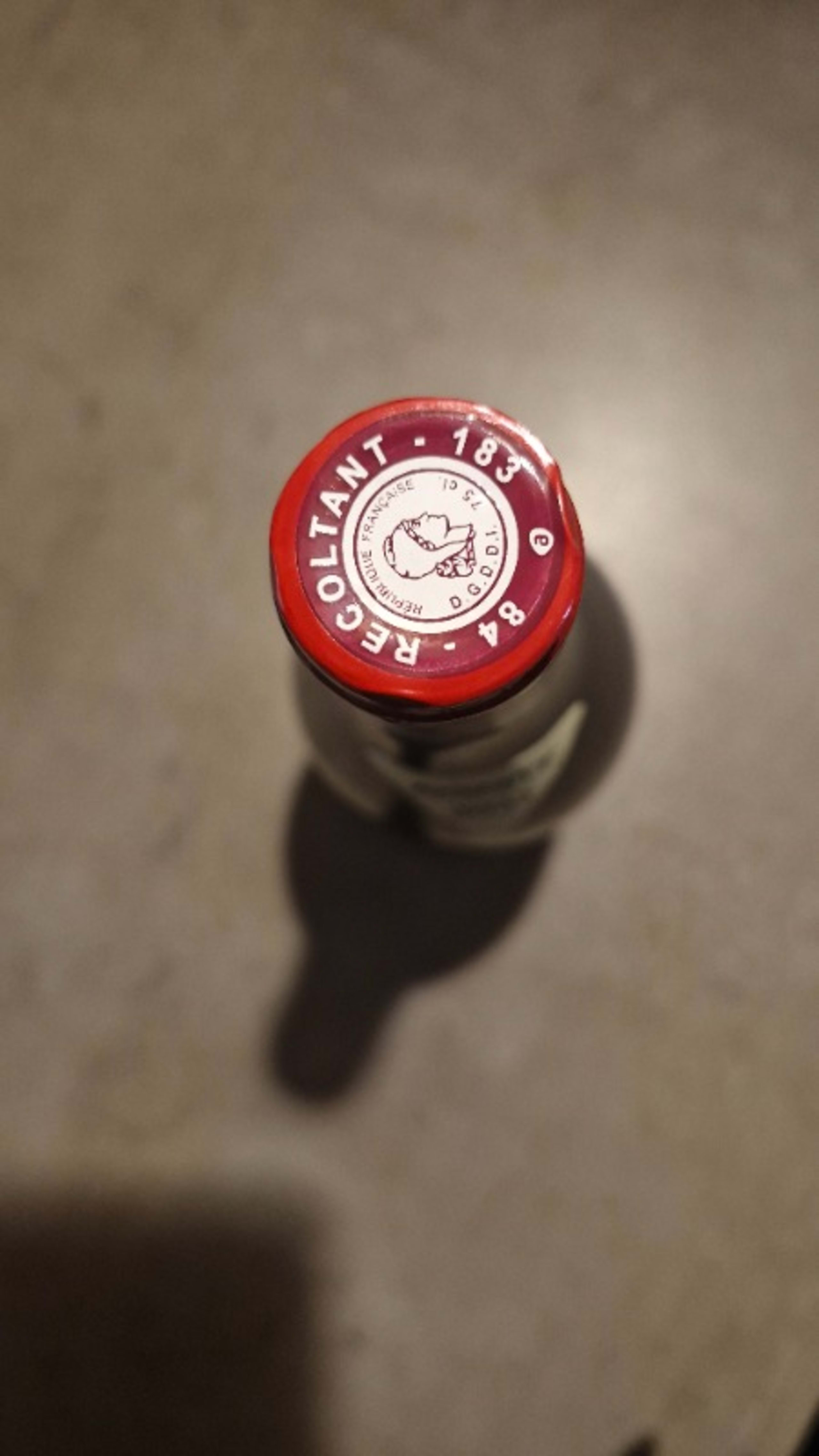 Caps