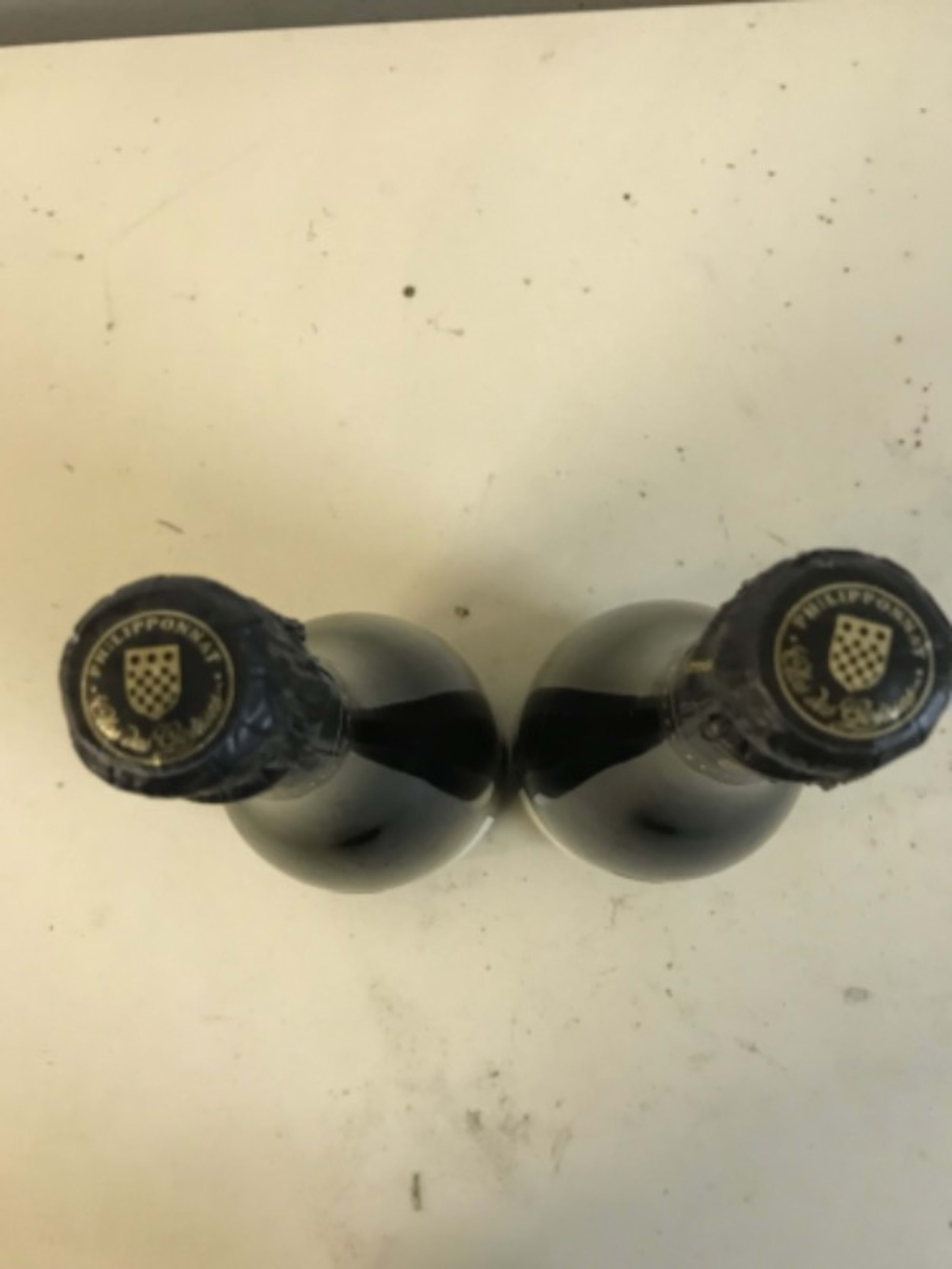 Caps