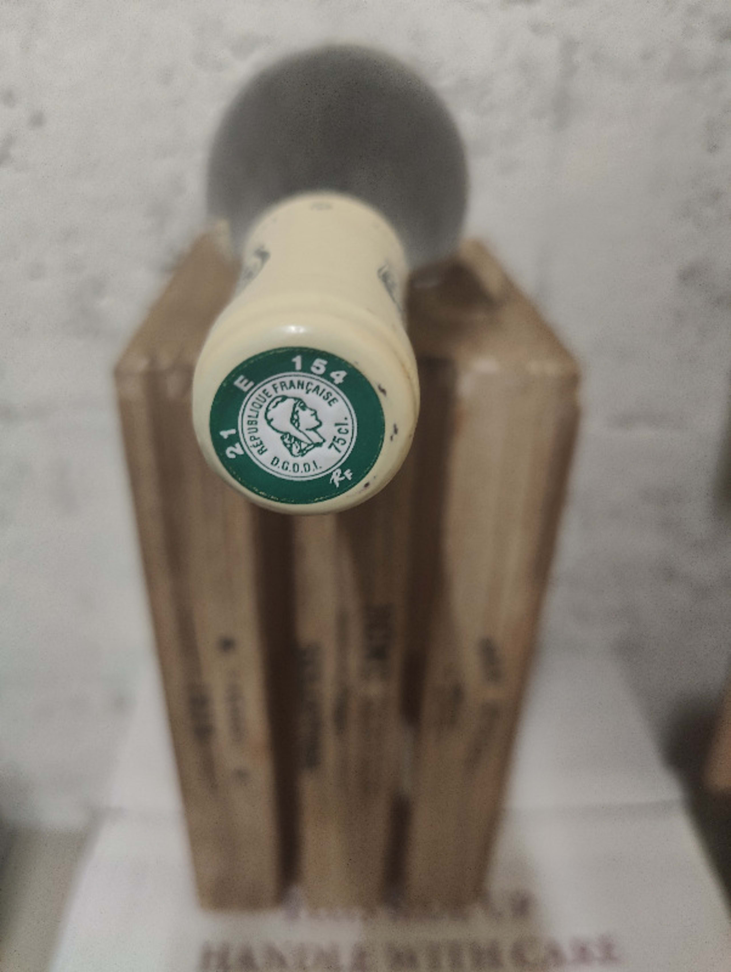 Caps