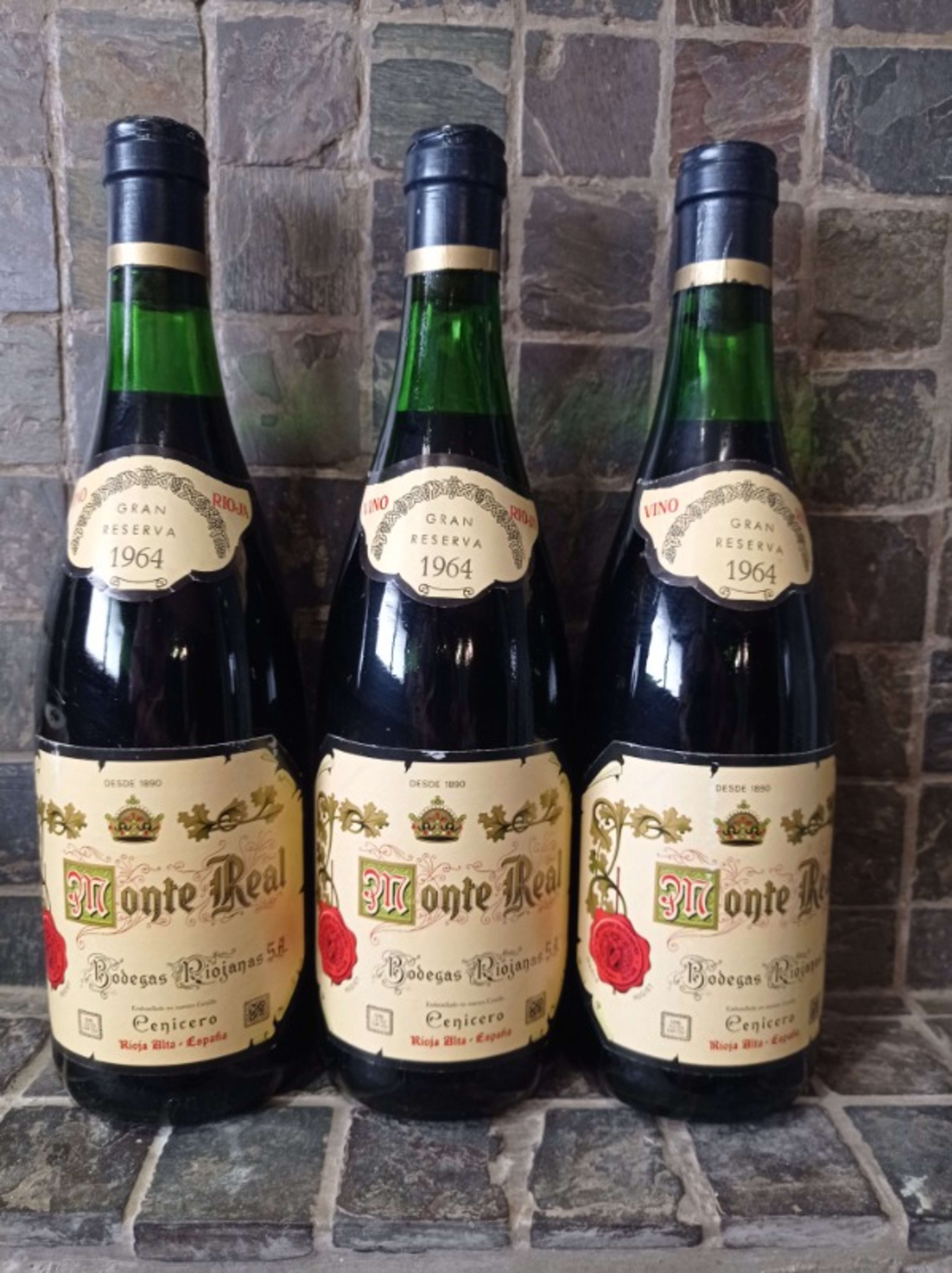 3 x Monte Real, Bodegas Riojanas, S.A., Rioja, 1964