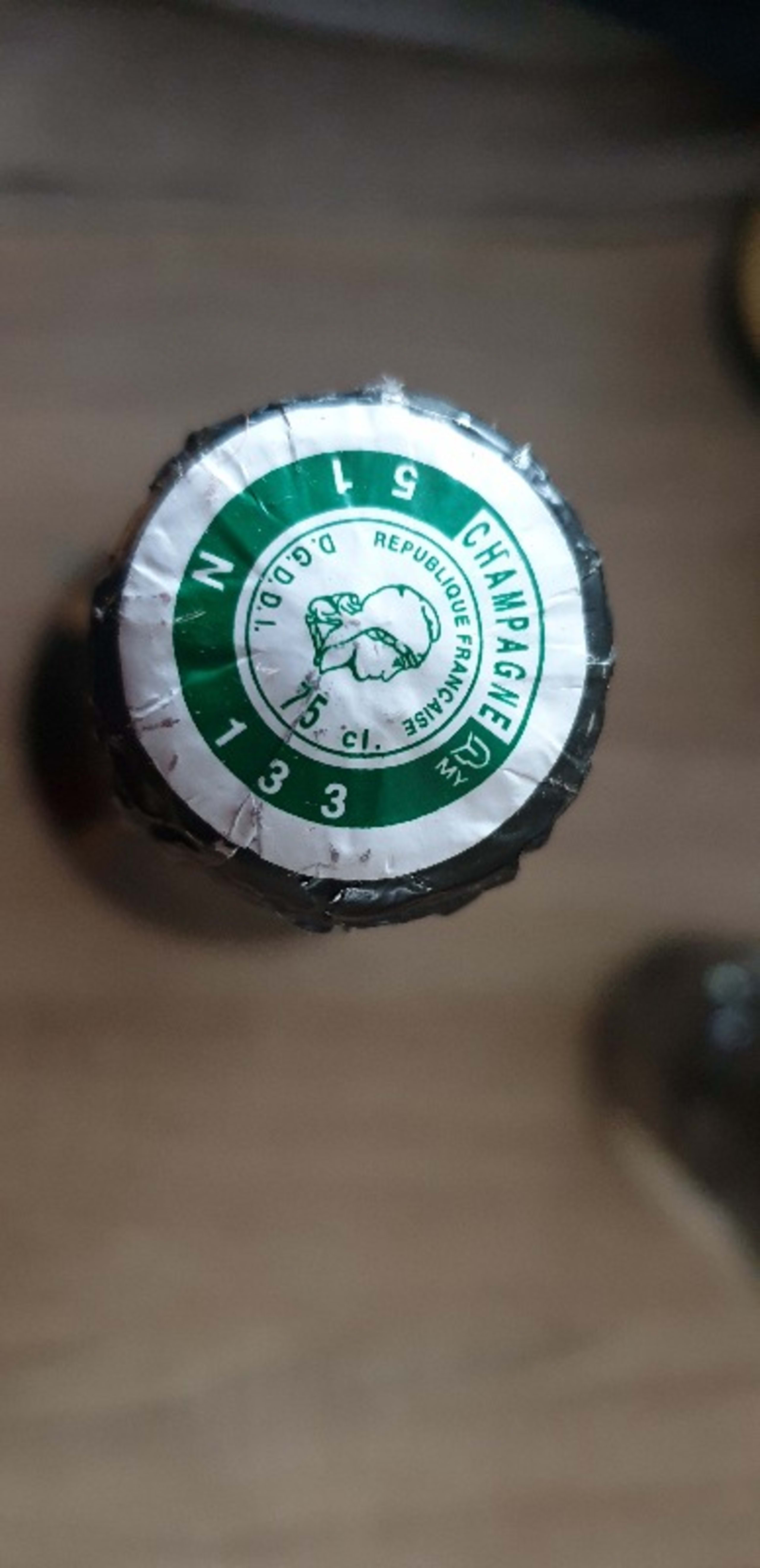 Caps