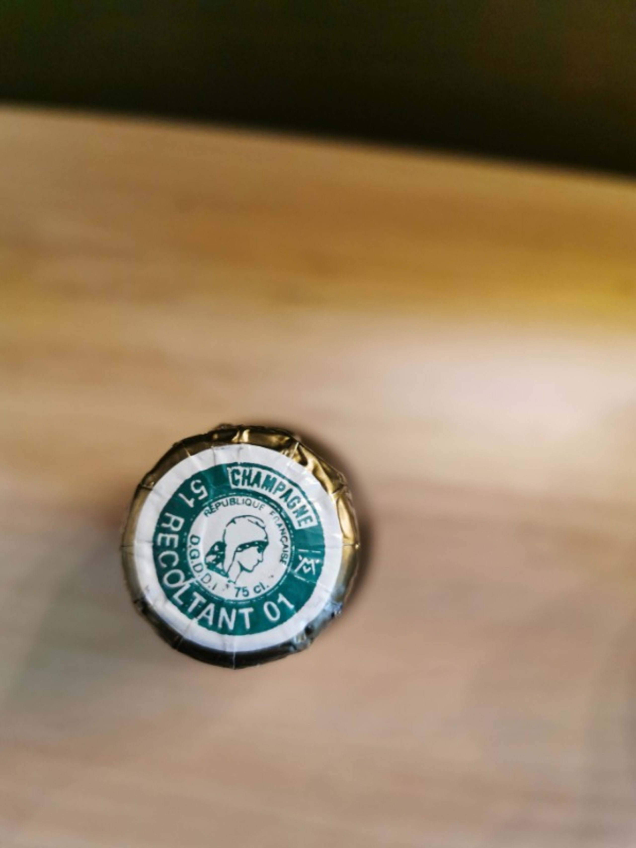 Caps