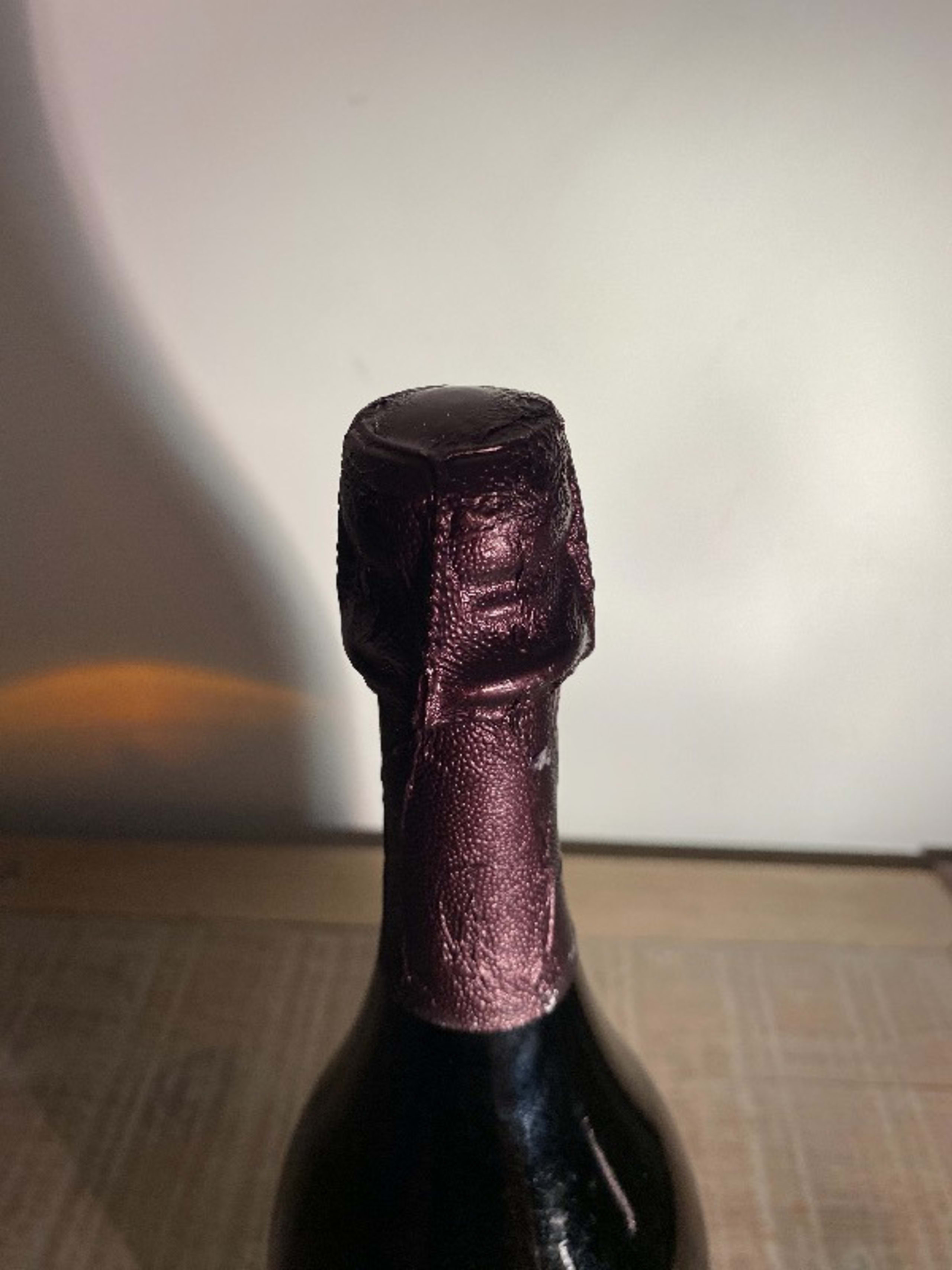 Caps