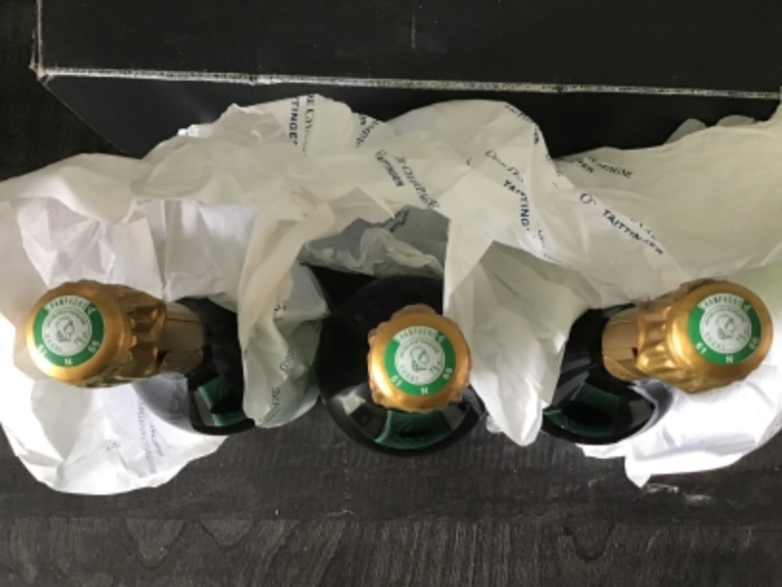 Caps