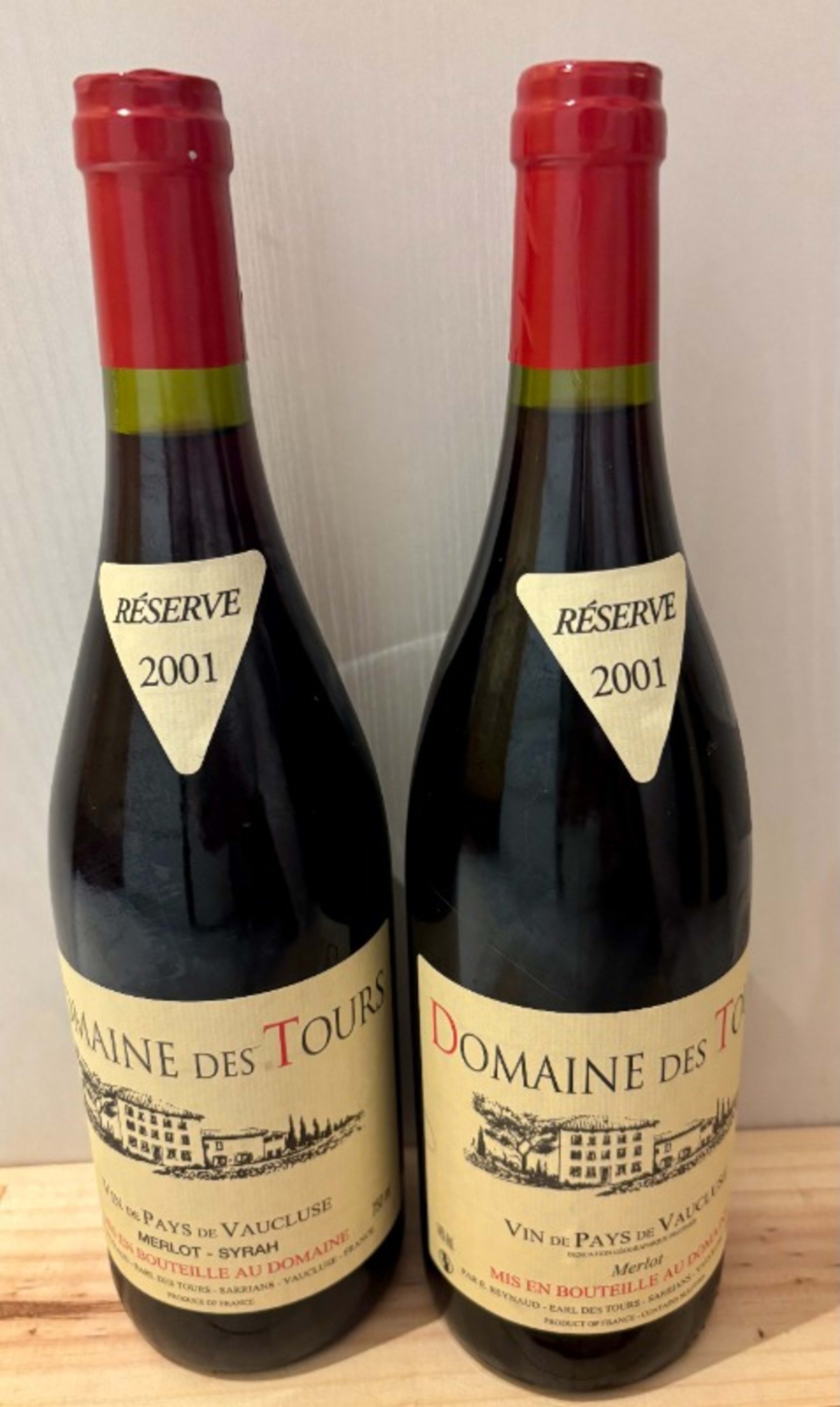 2 x Vin de Pays du Vaucluse, Merlot-Syrah, Domaine des Tours, 2001