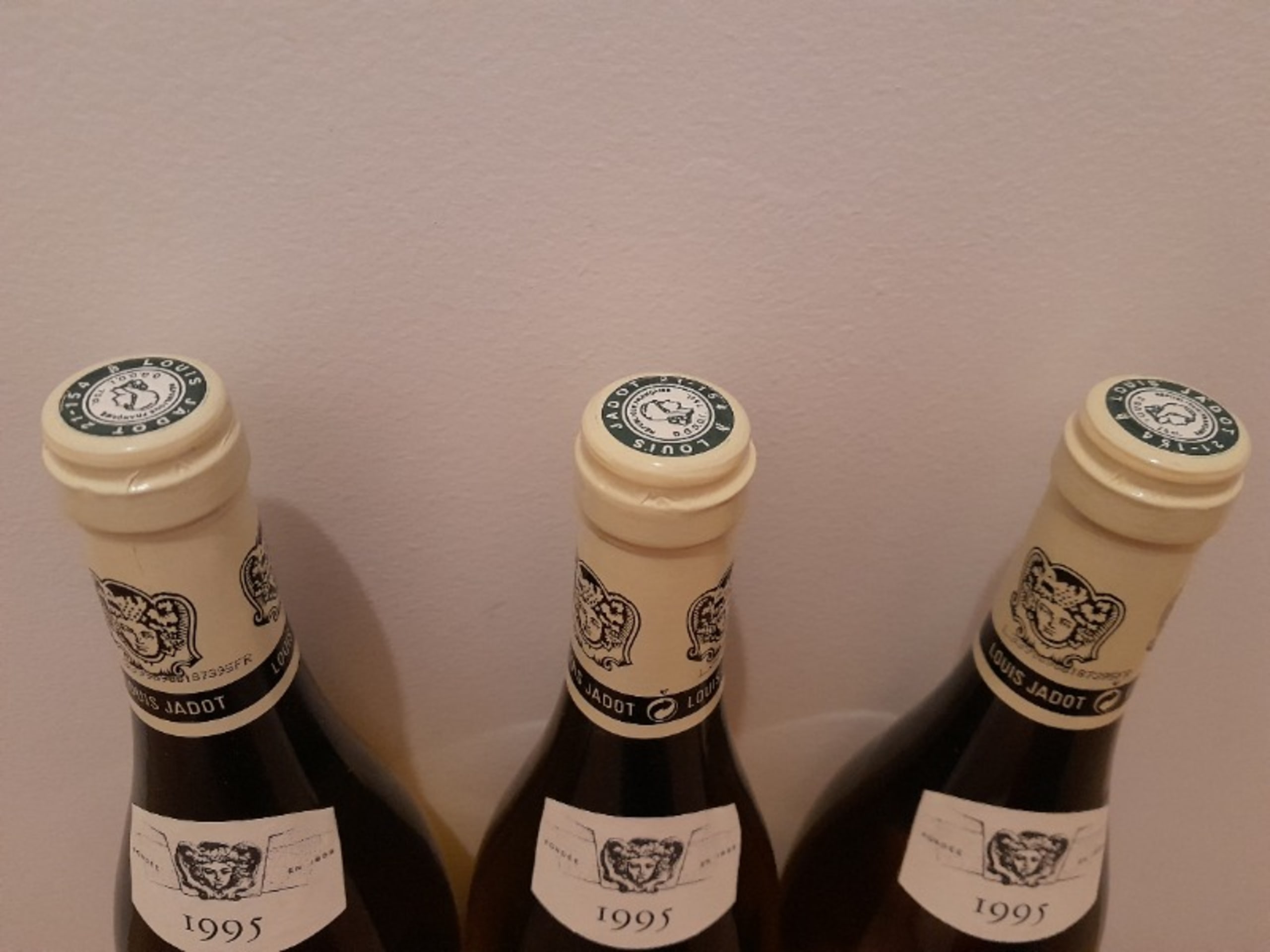 Caps