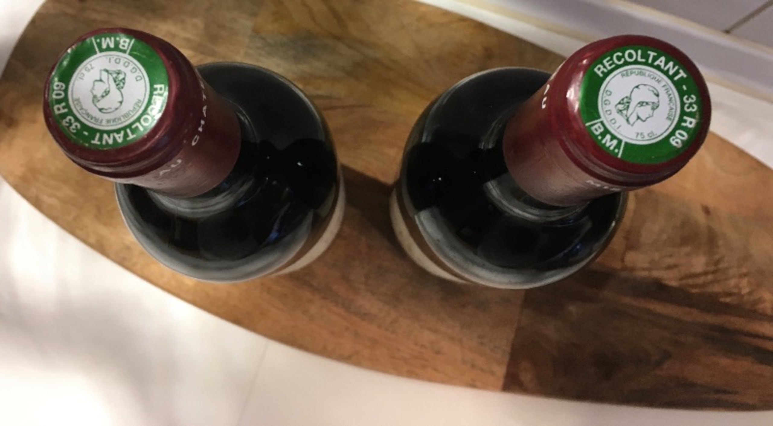 Caps