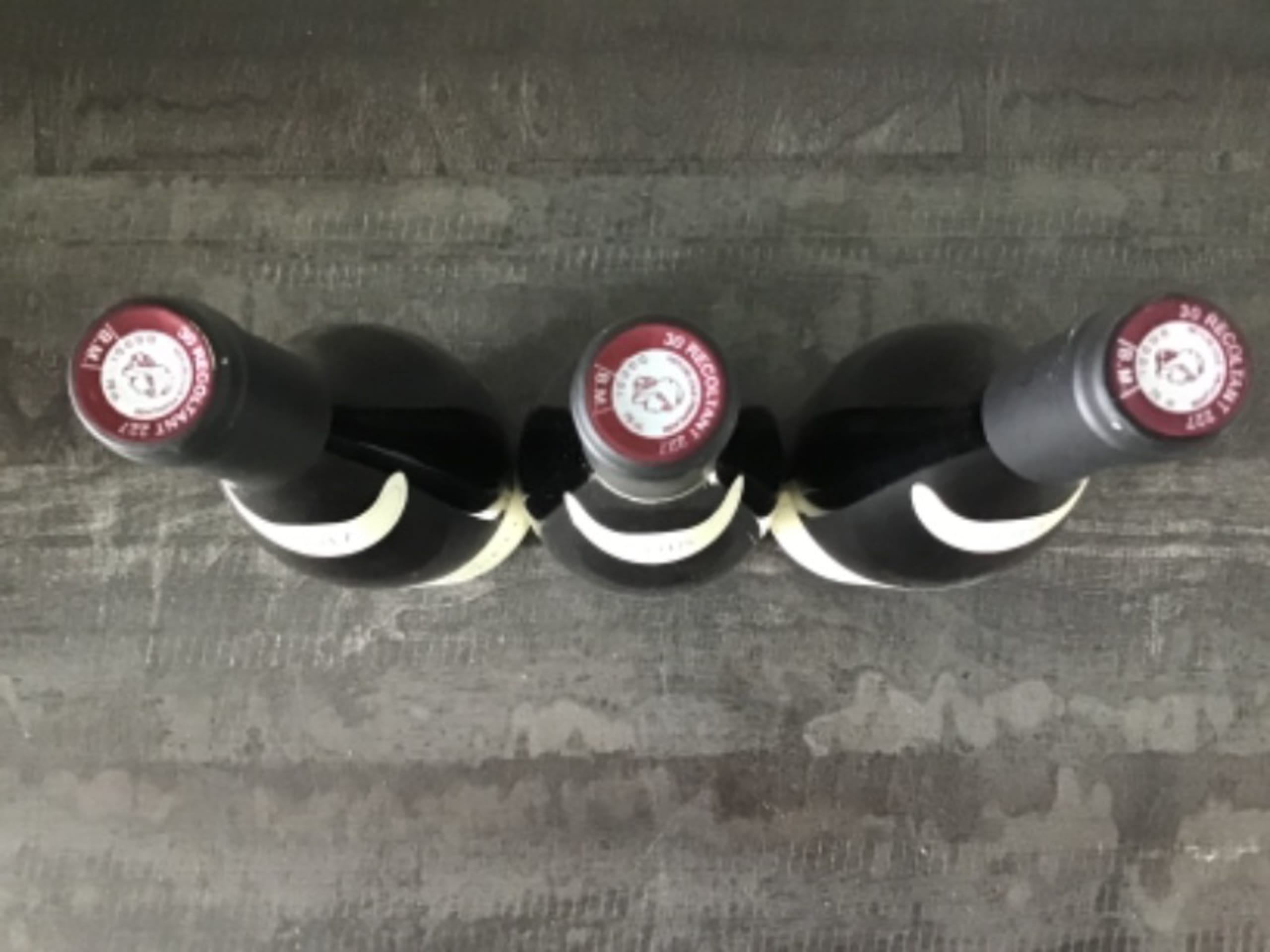 Caps