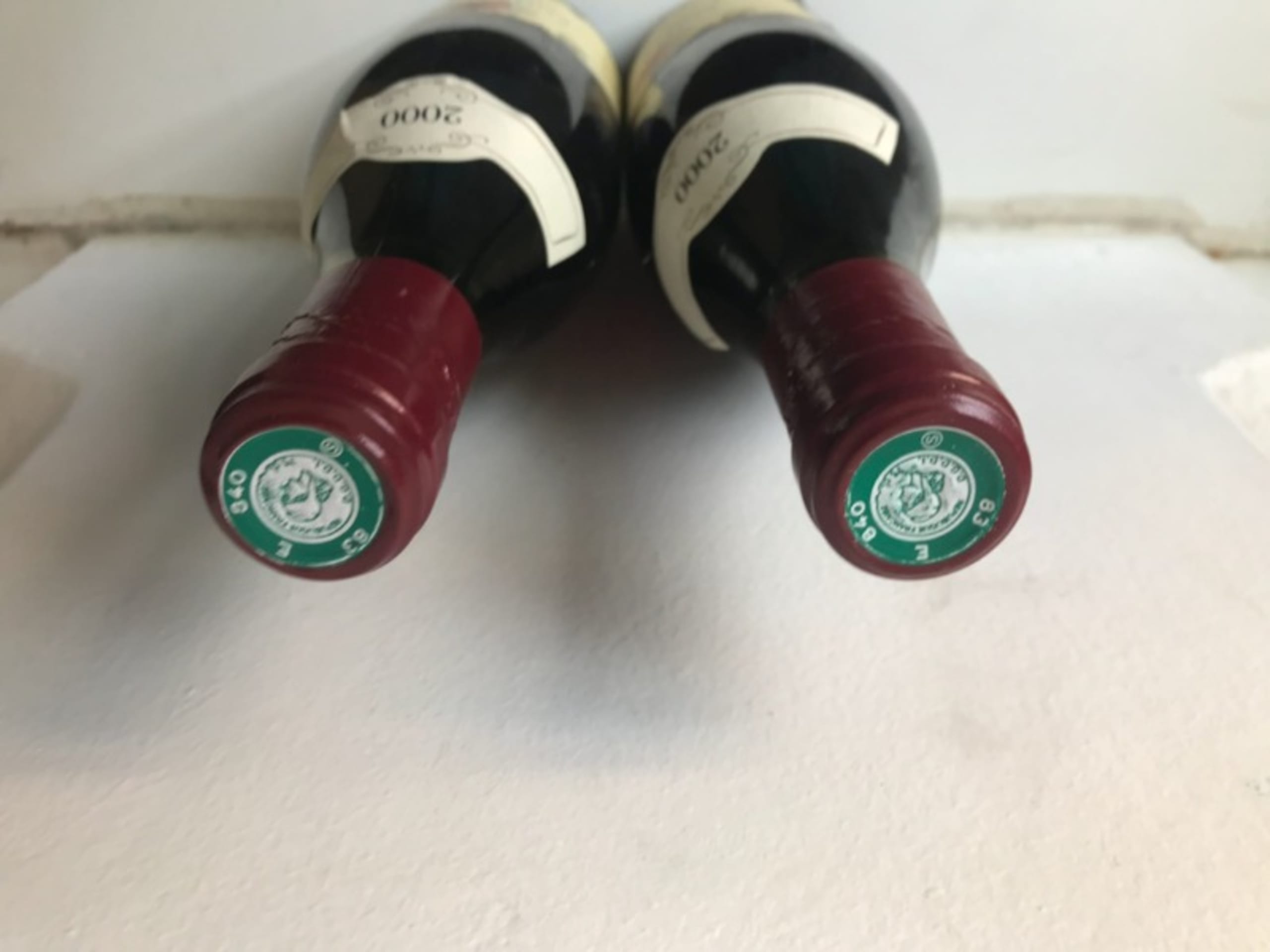 Caps