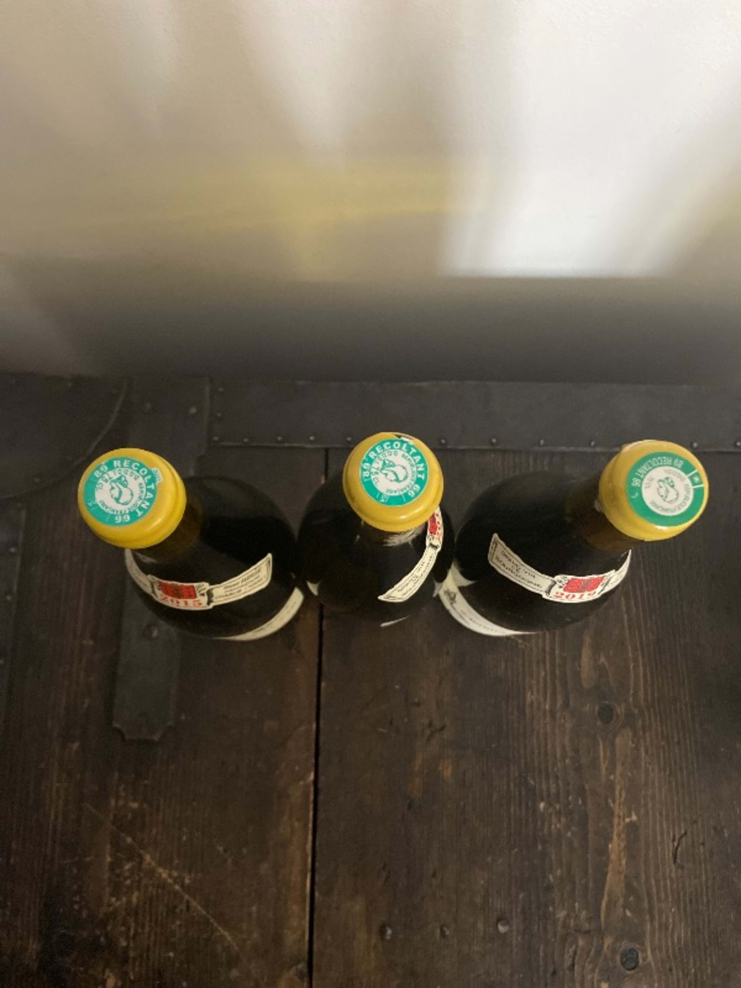 Caps
