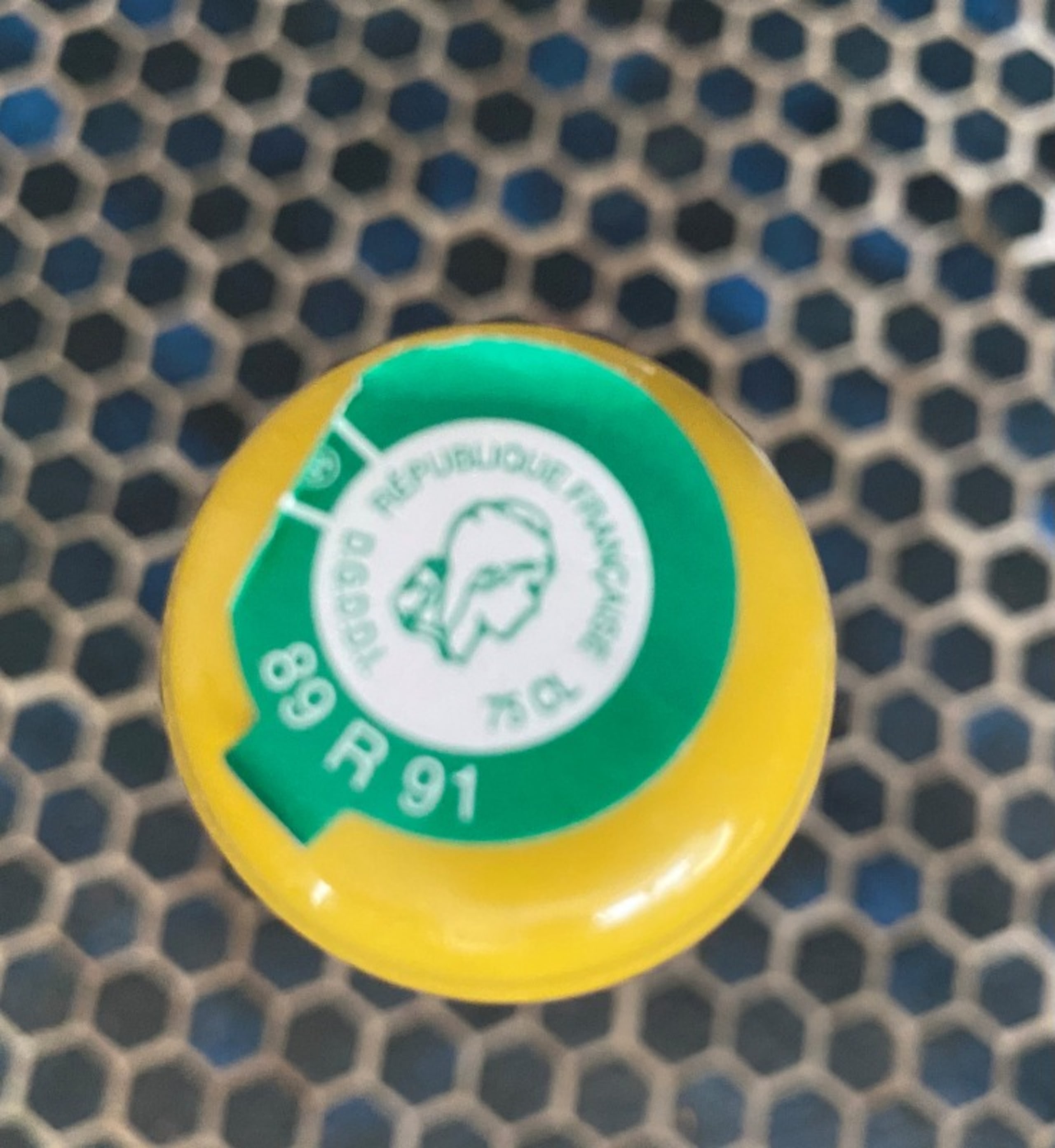 Caps
