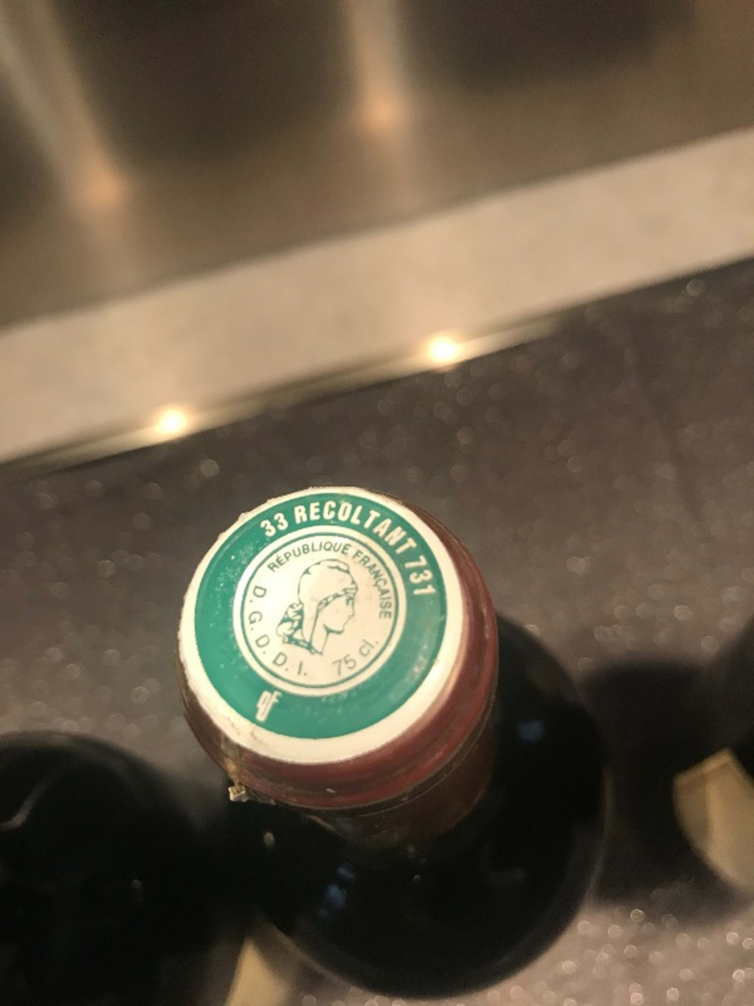 Caps