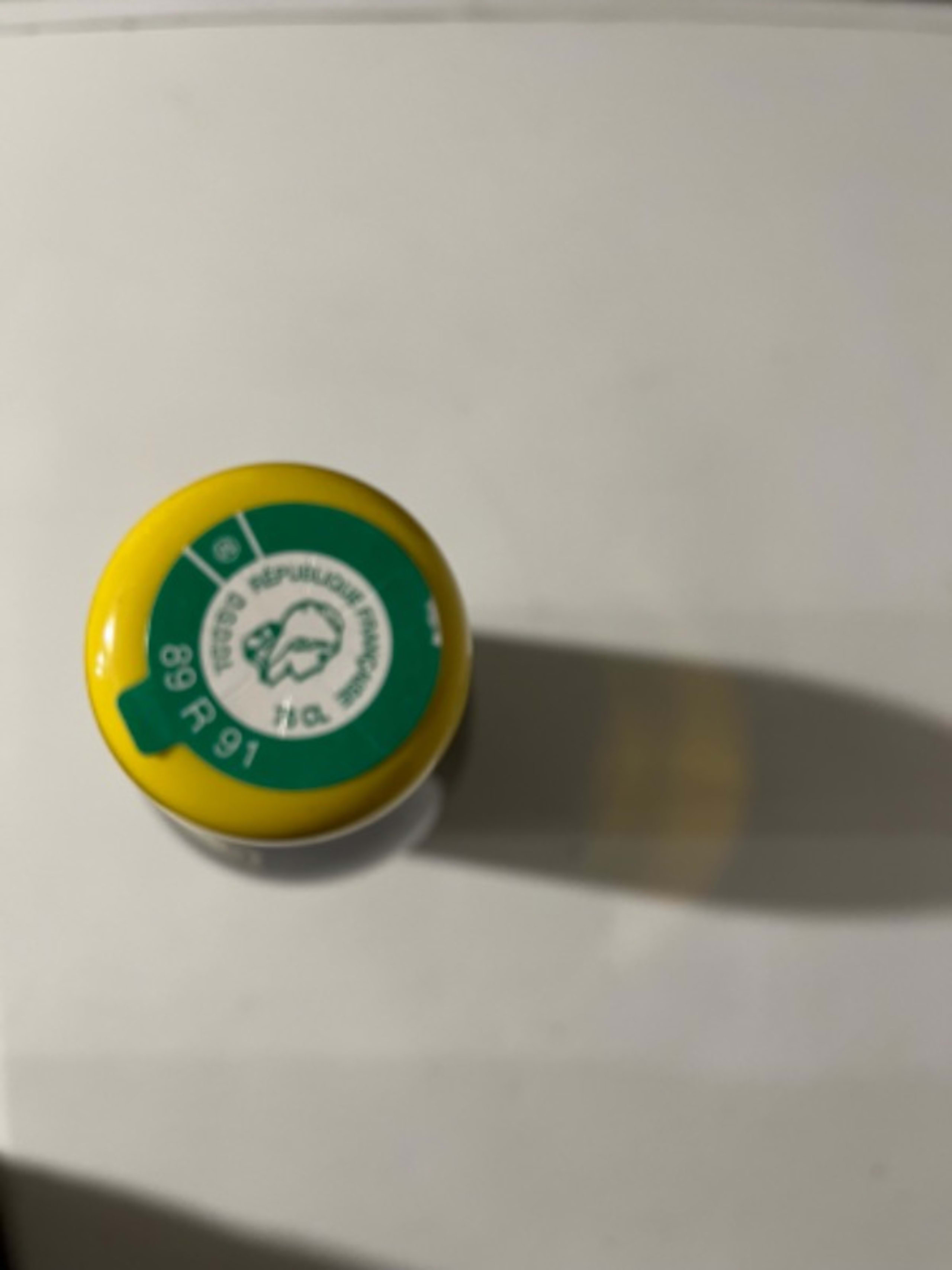 Caps