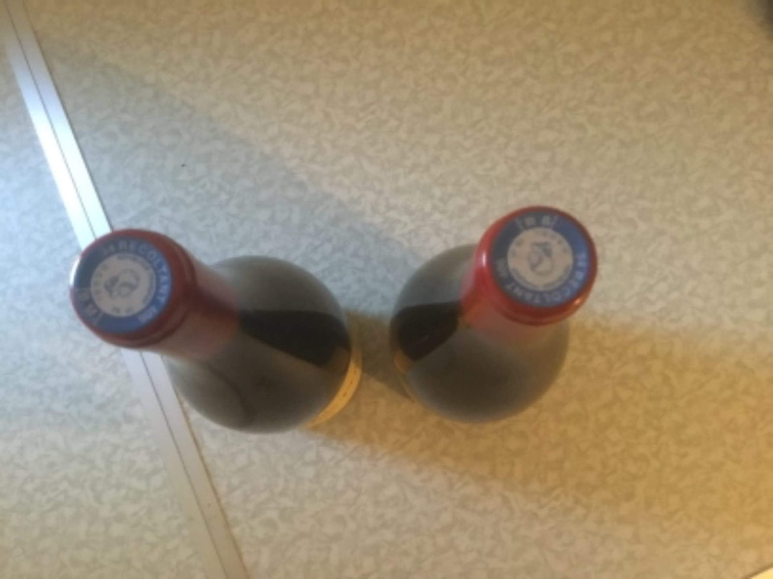 Caps