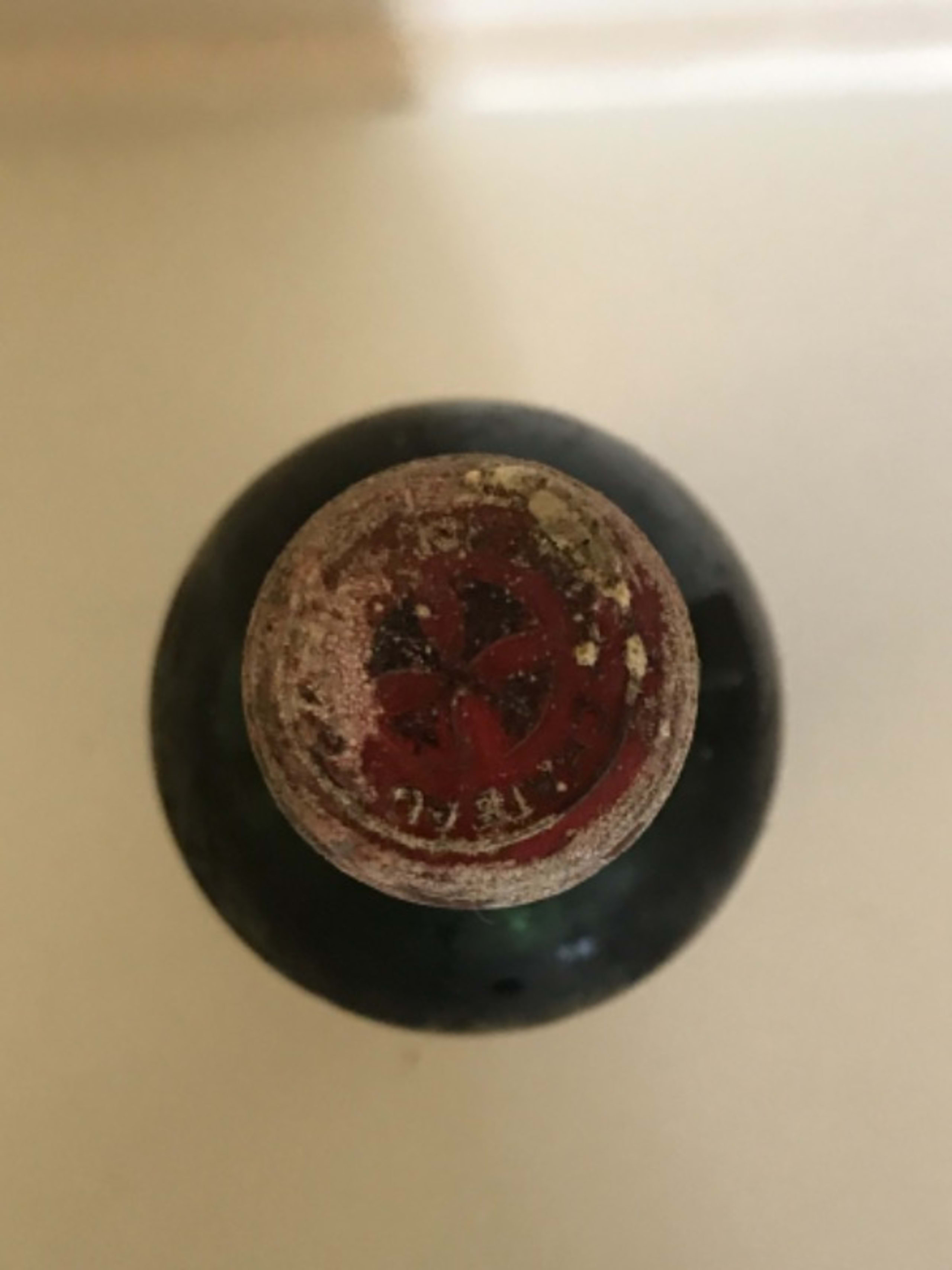 Caps