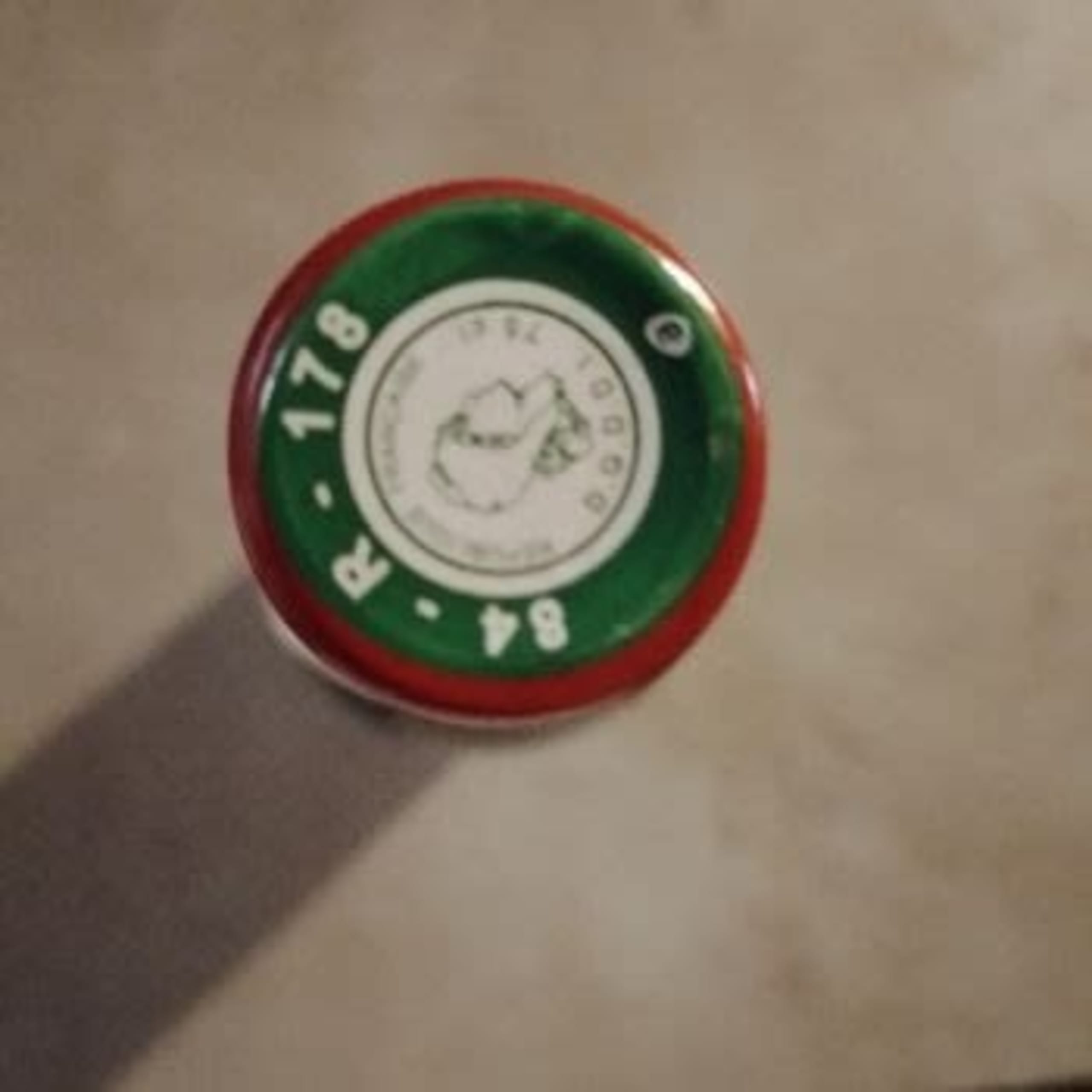 Caps