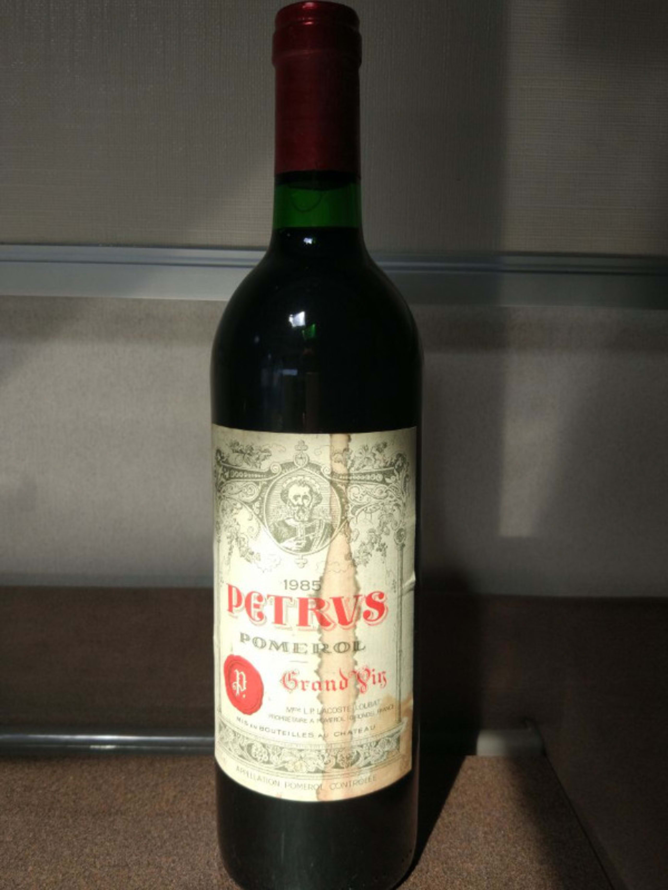 2 x Pétrus, Pomerol, 1985