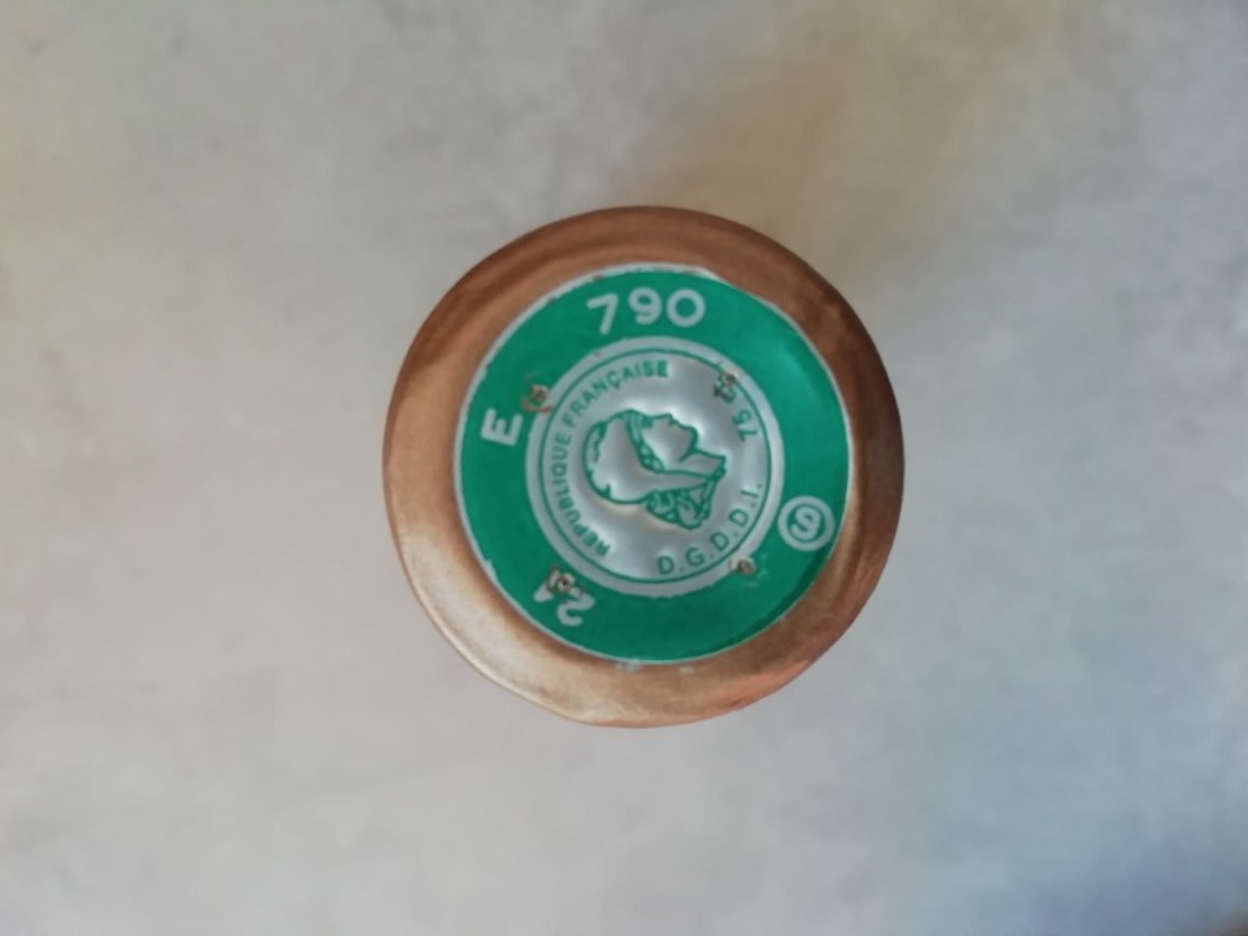Caps