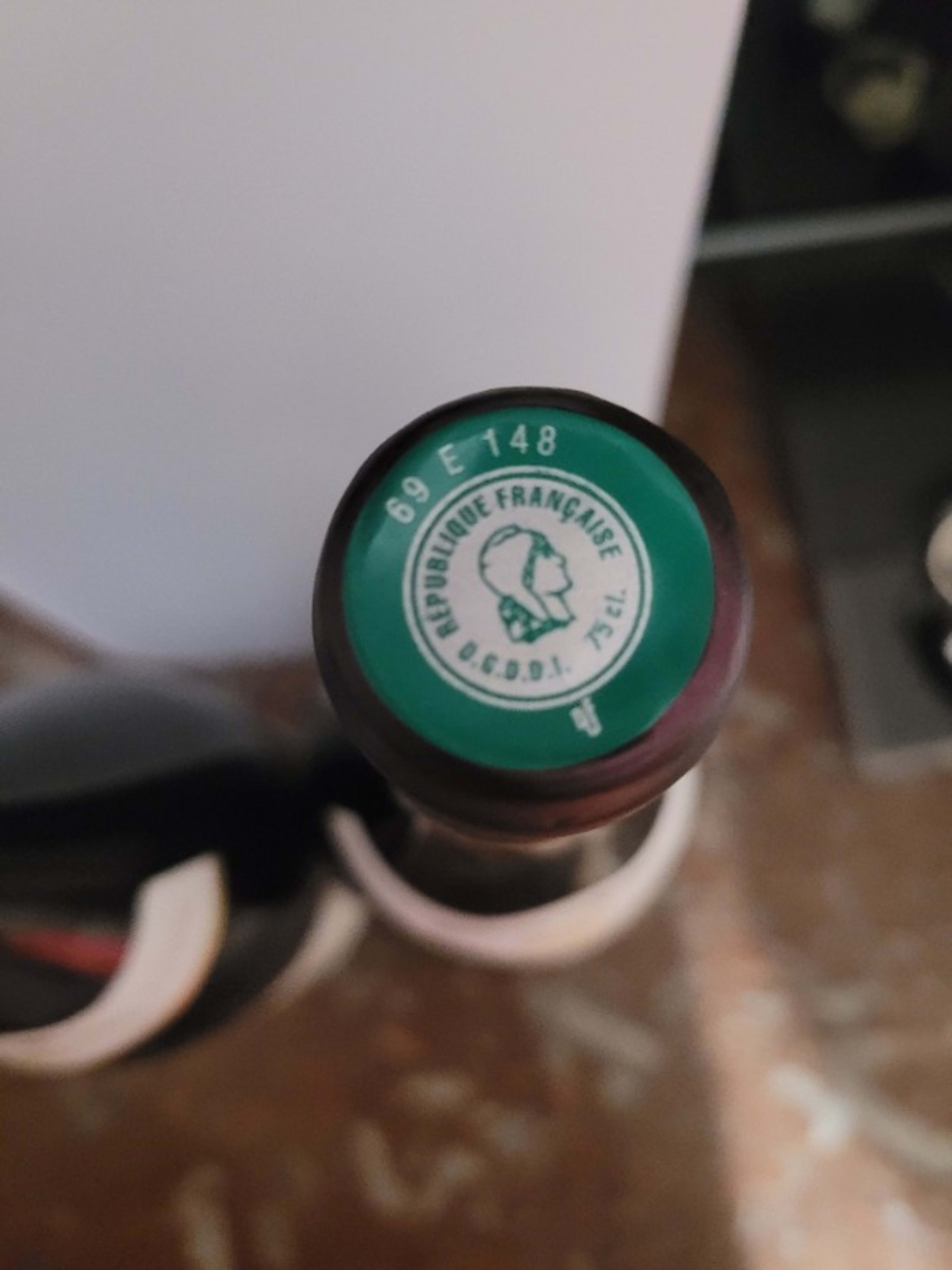 Caps