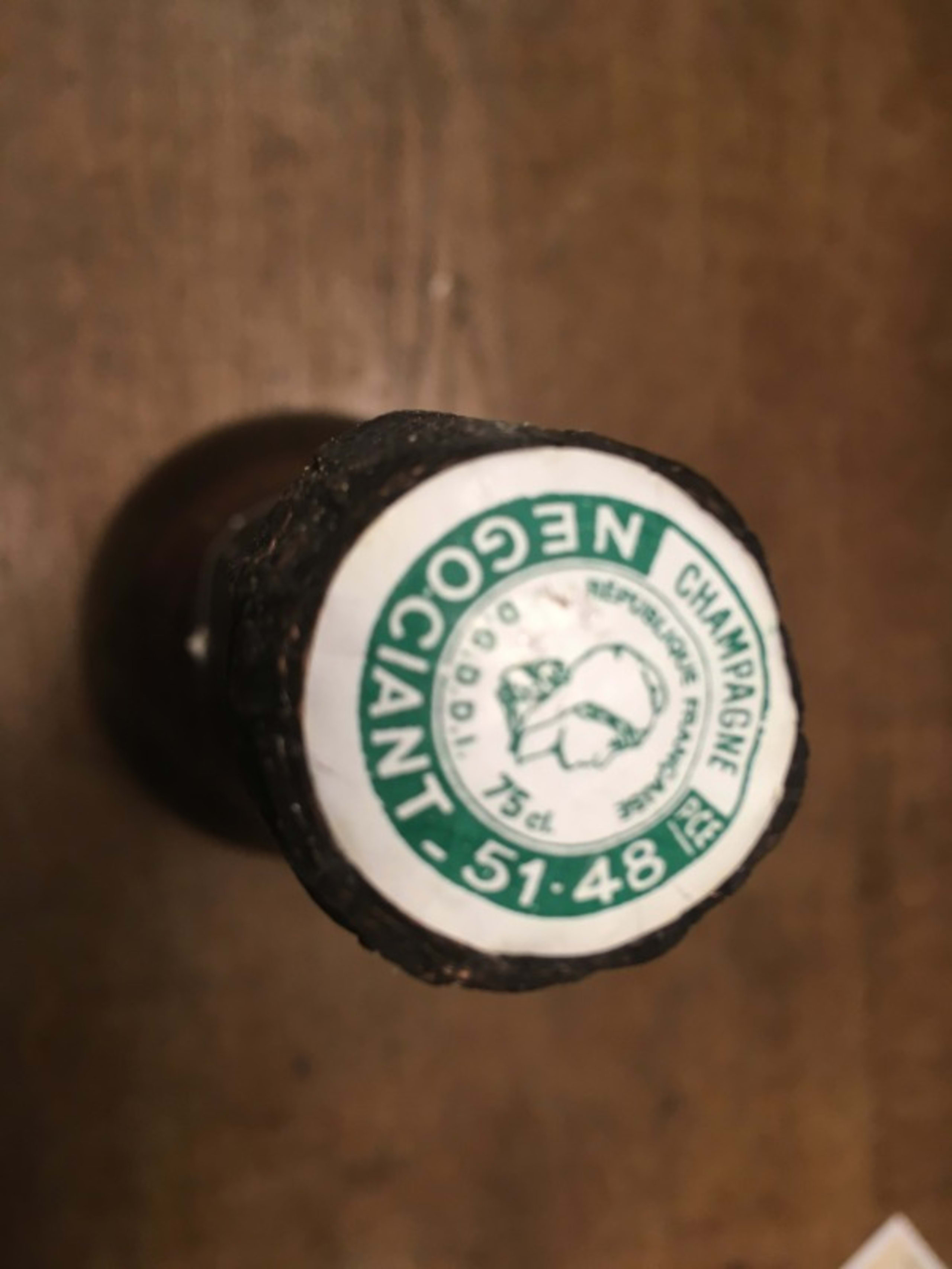 Caps