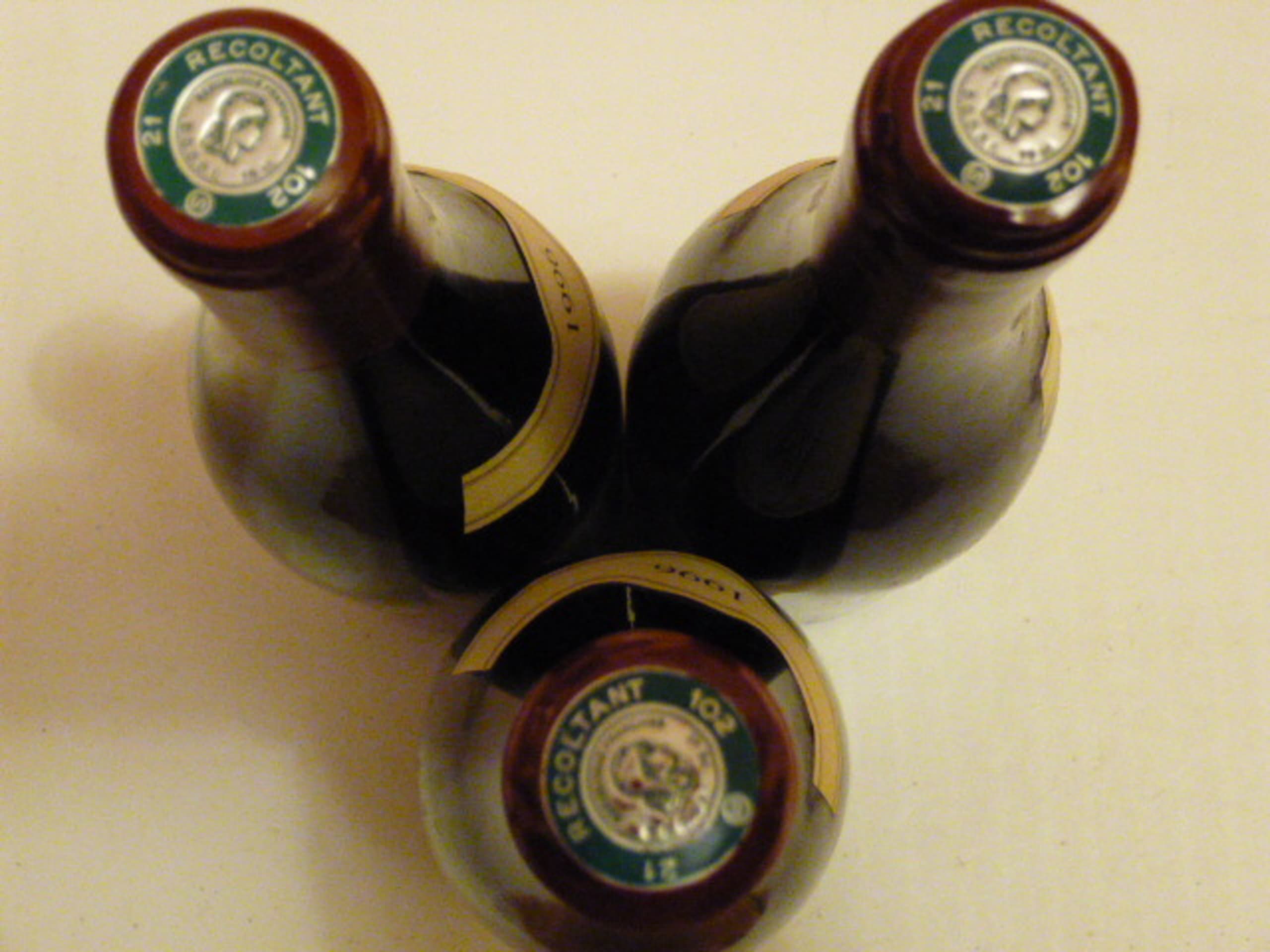 Caps