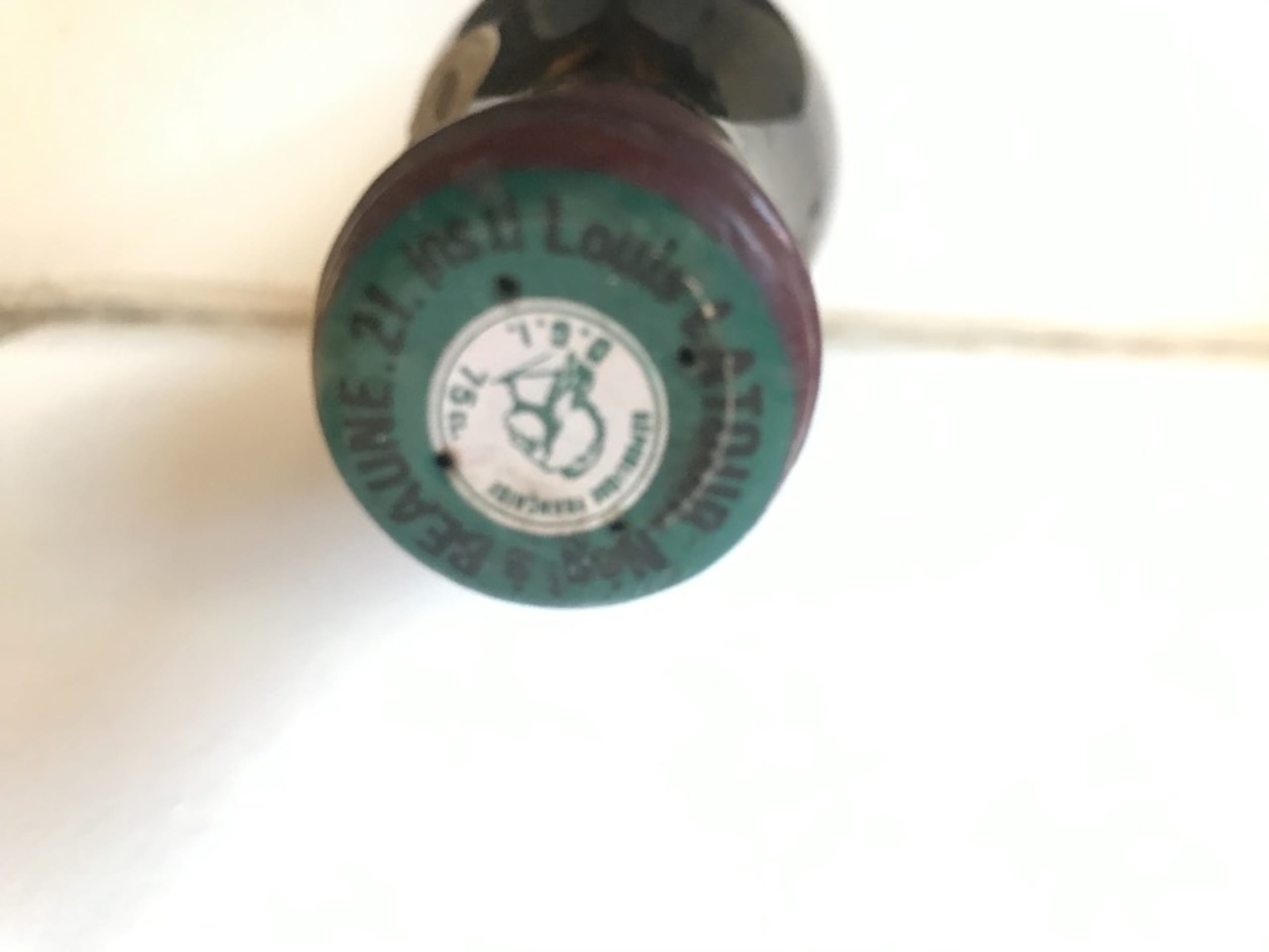 Caps