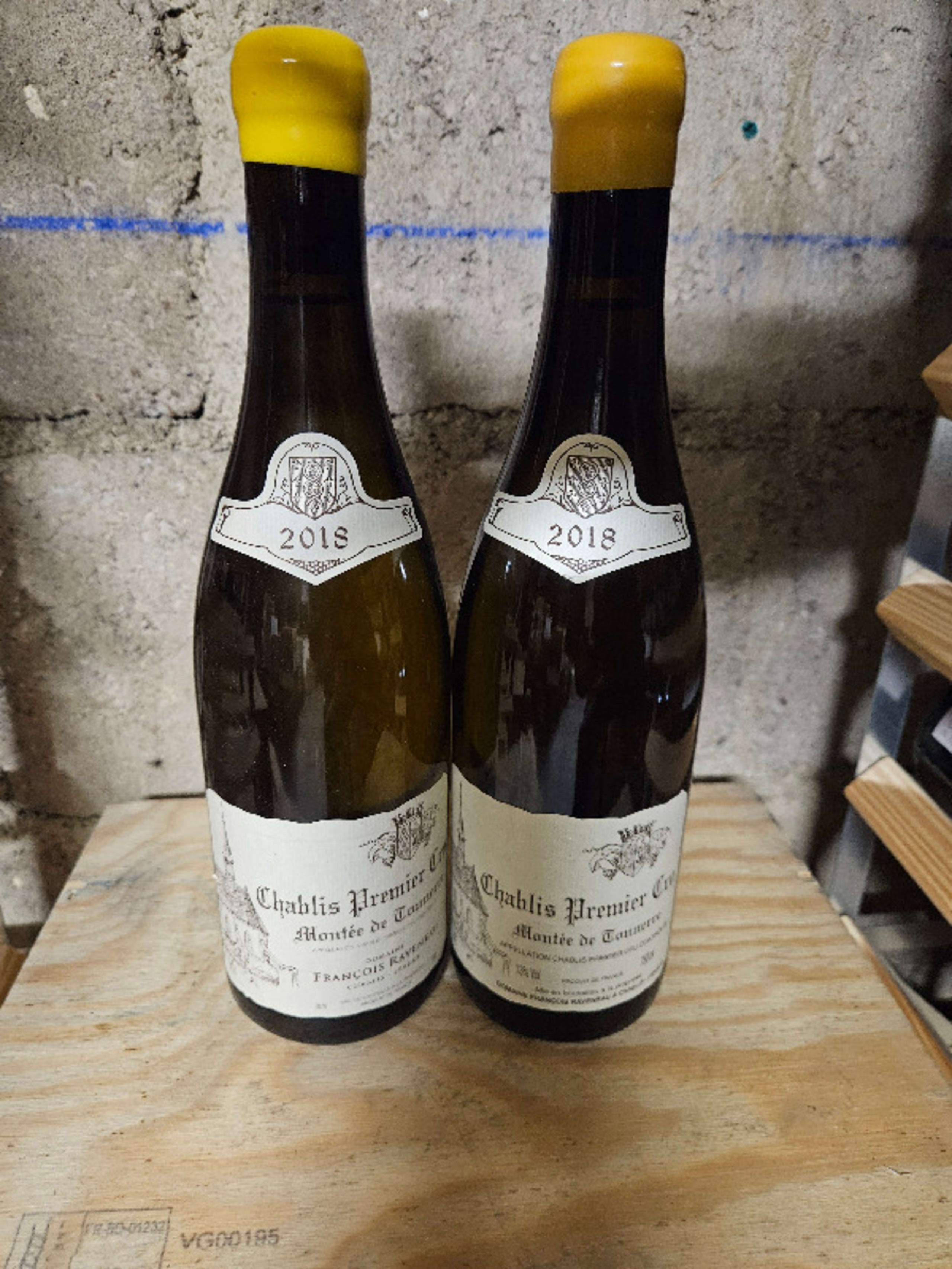 2 x Chablis Premier Cru, Montée de Tonnerre, Domaine Raveneau, 2018