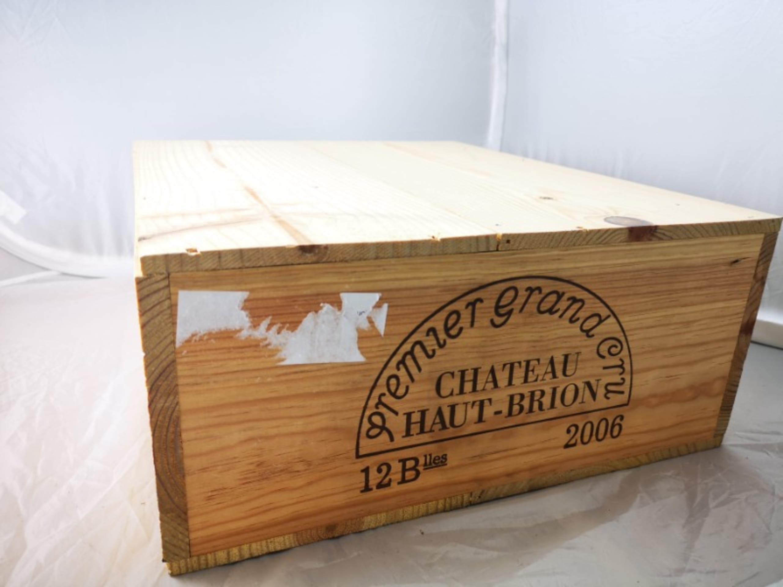 OWC/CBO x 12 Château Haut-Brion, Pessac-Léognan, 2006
