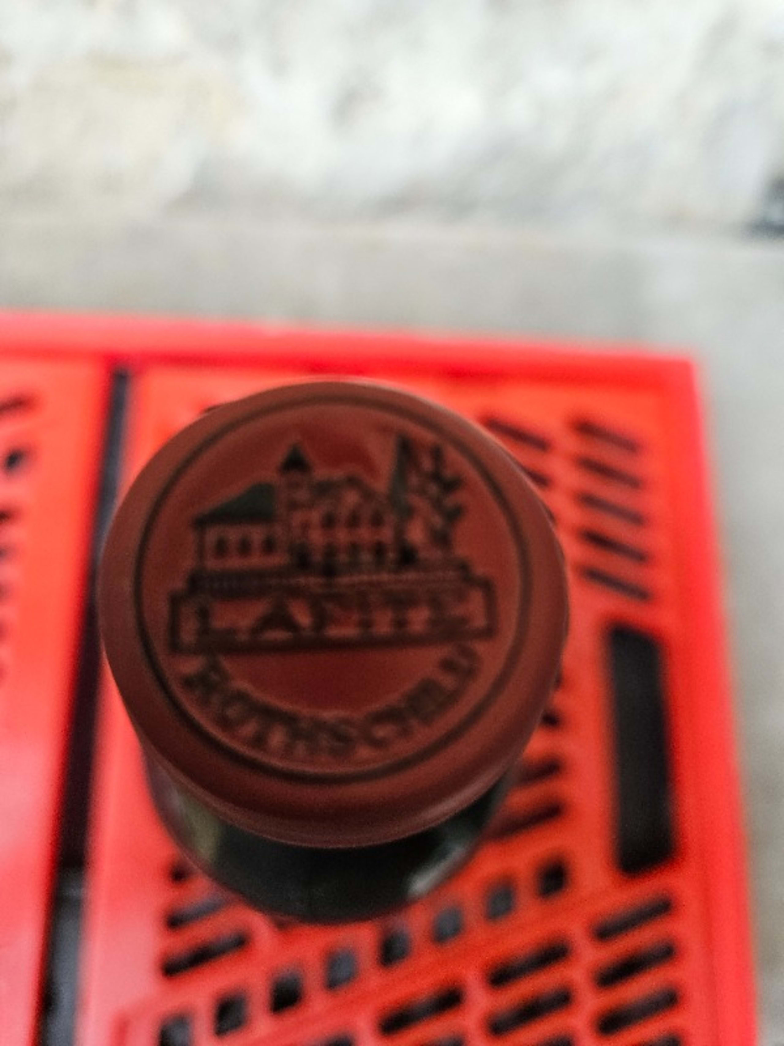 Caps