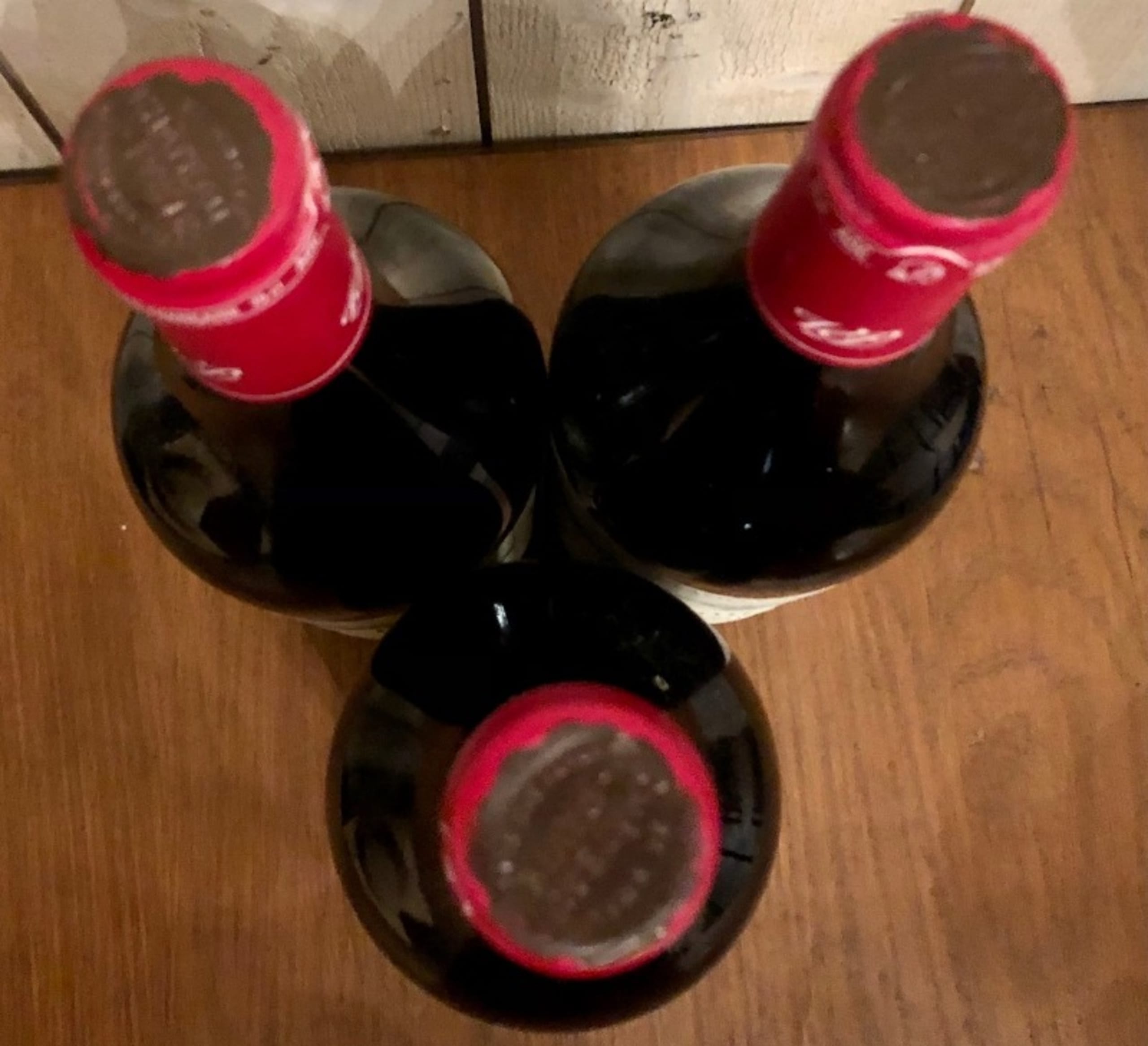 Caps