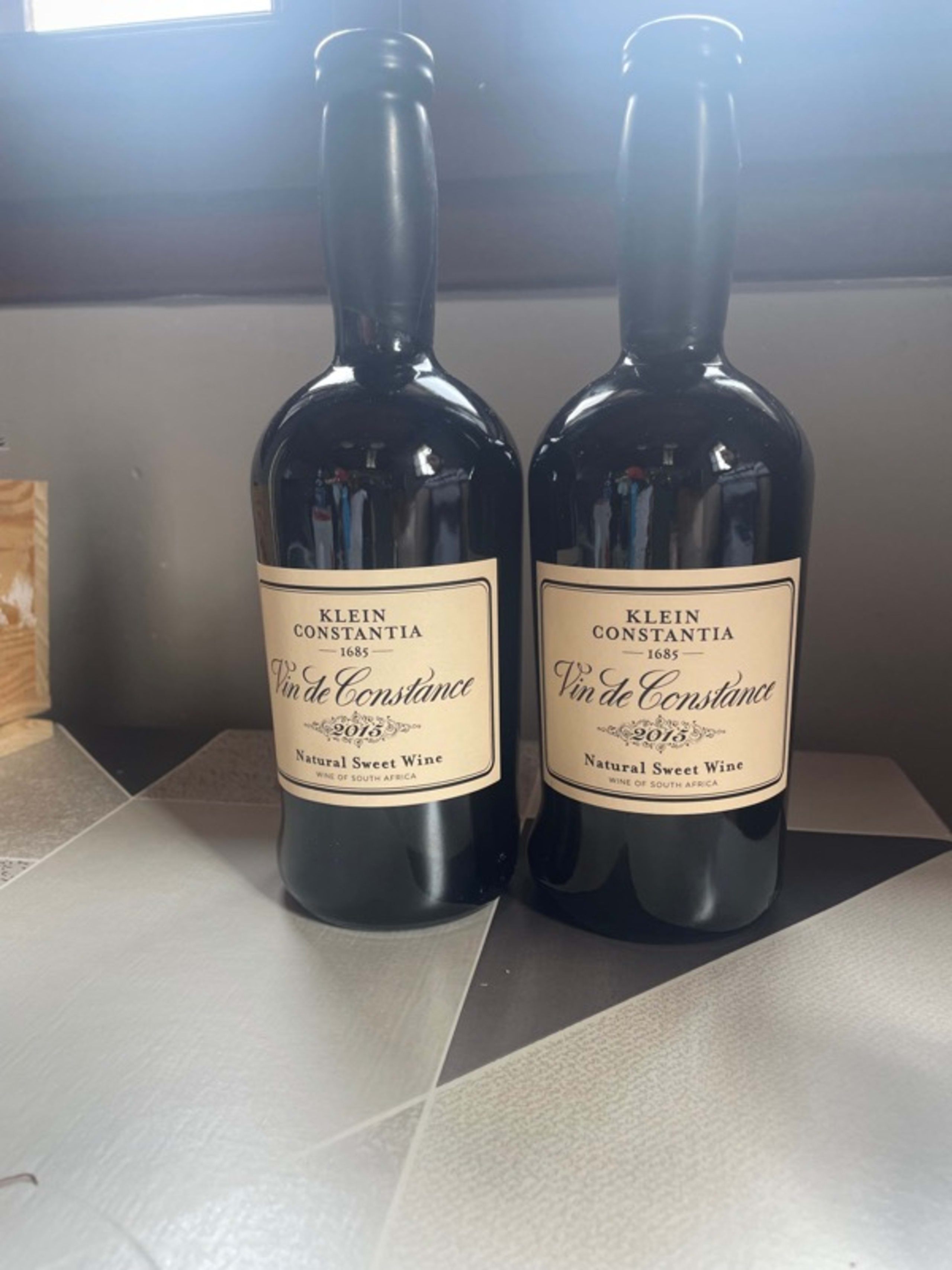 2 x vin de constance, Klein Constantia, South Africa,  2015 (37,5cl)