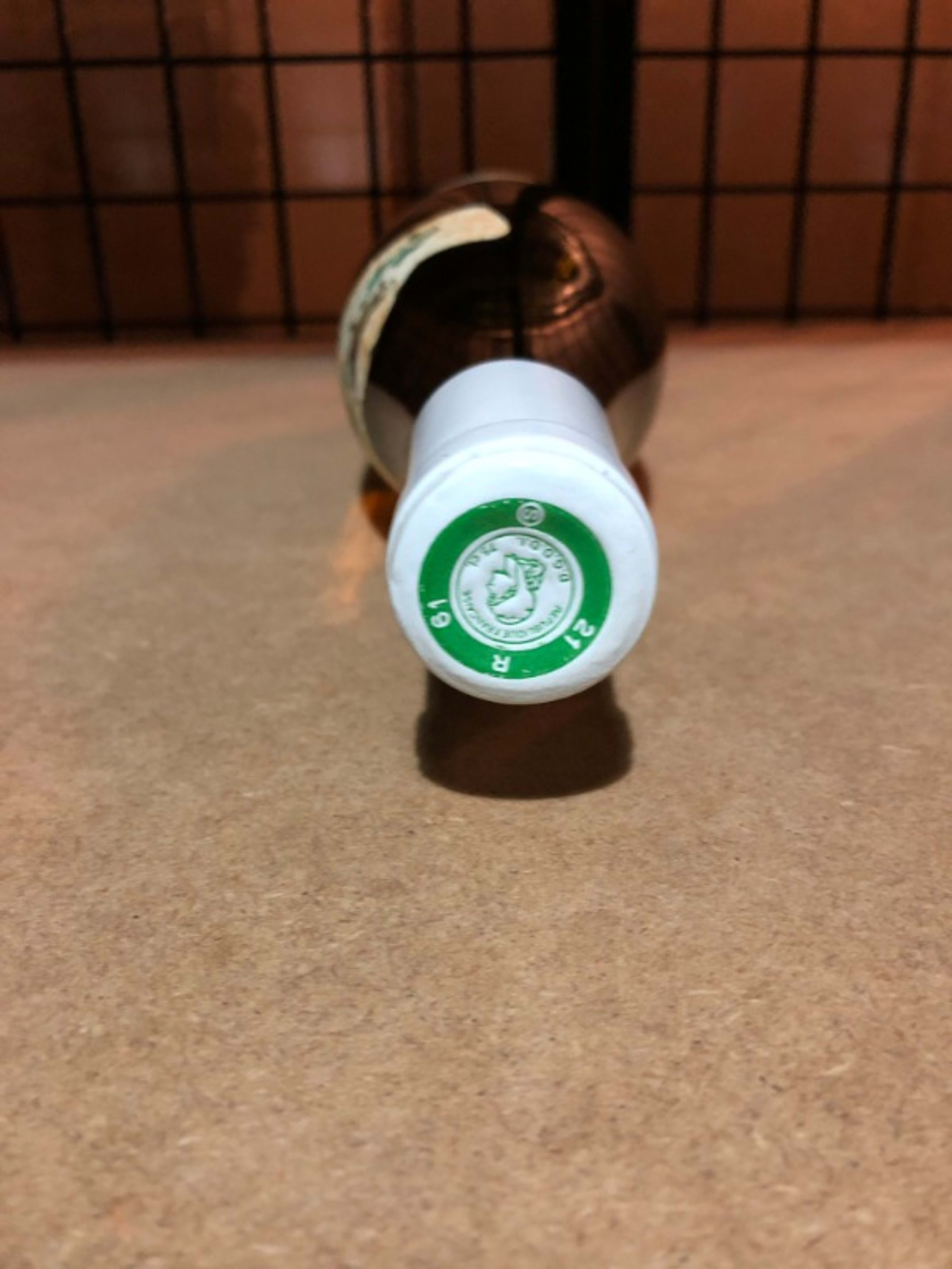 Caps