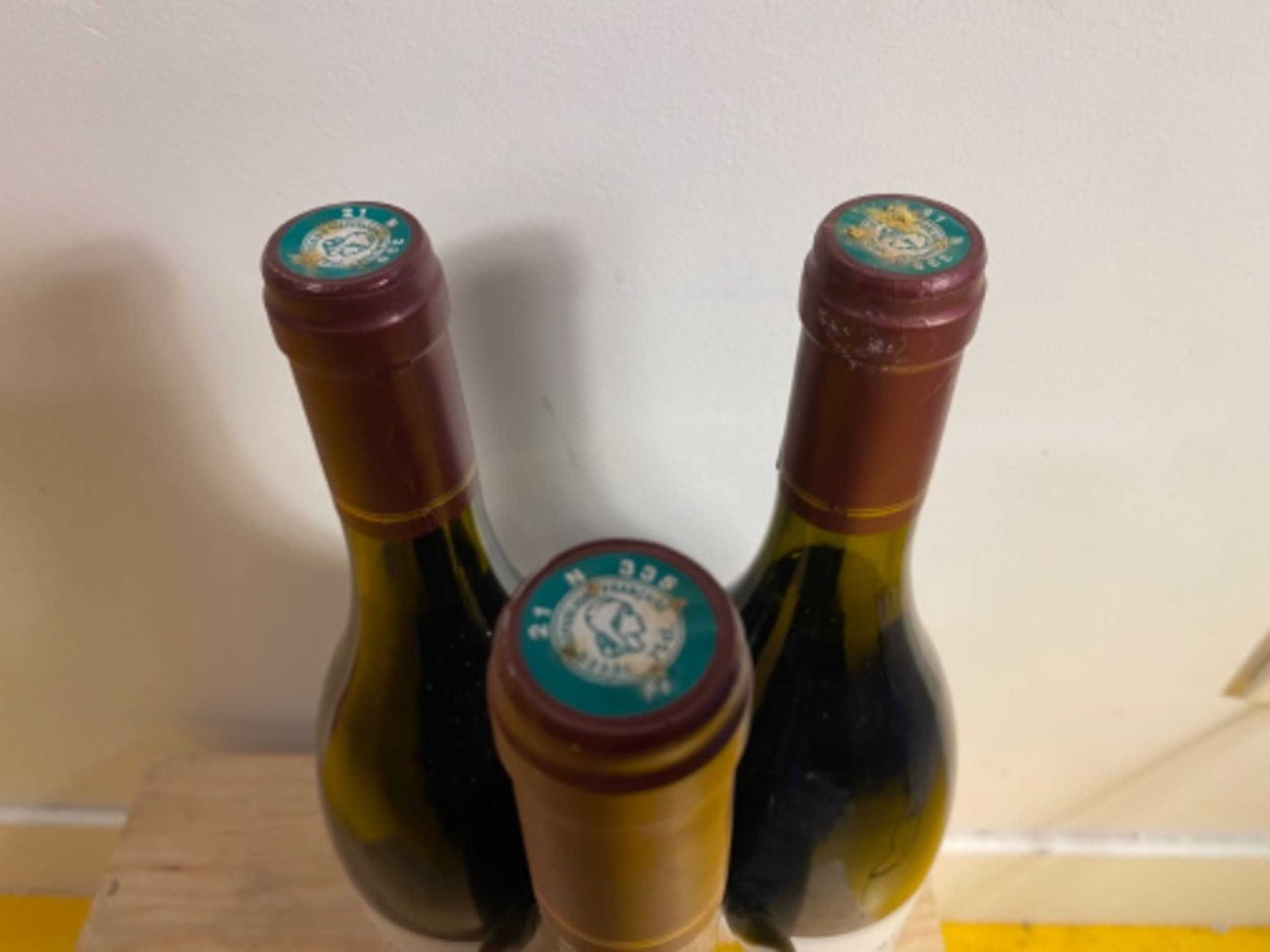 Caps