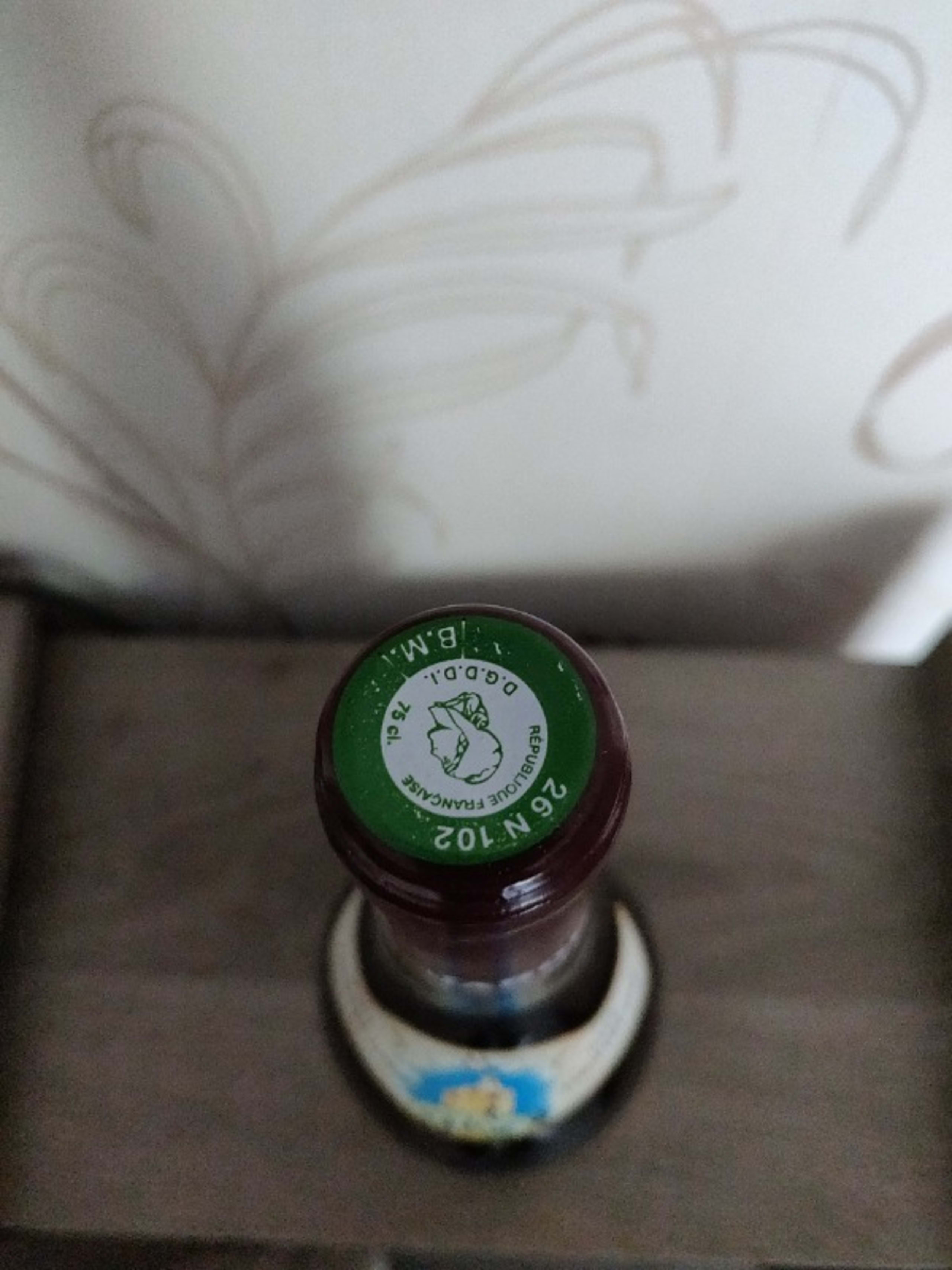 Caps