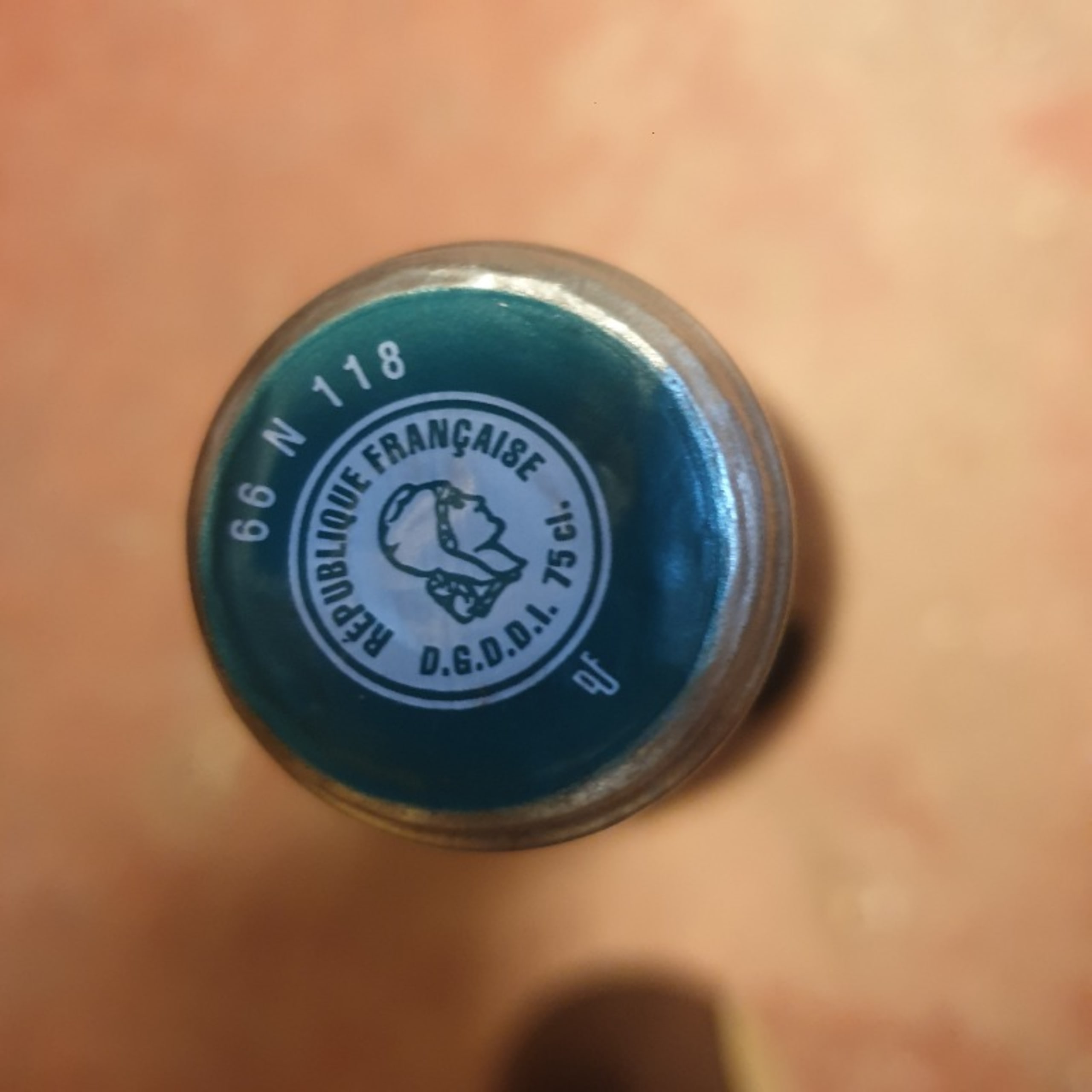 Caps