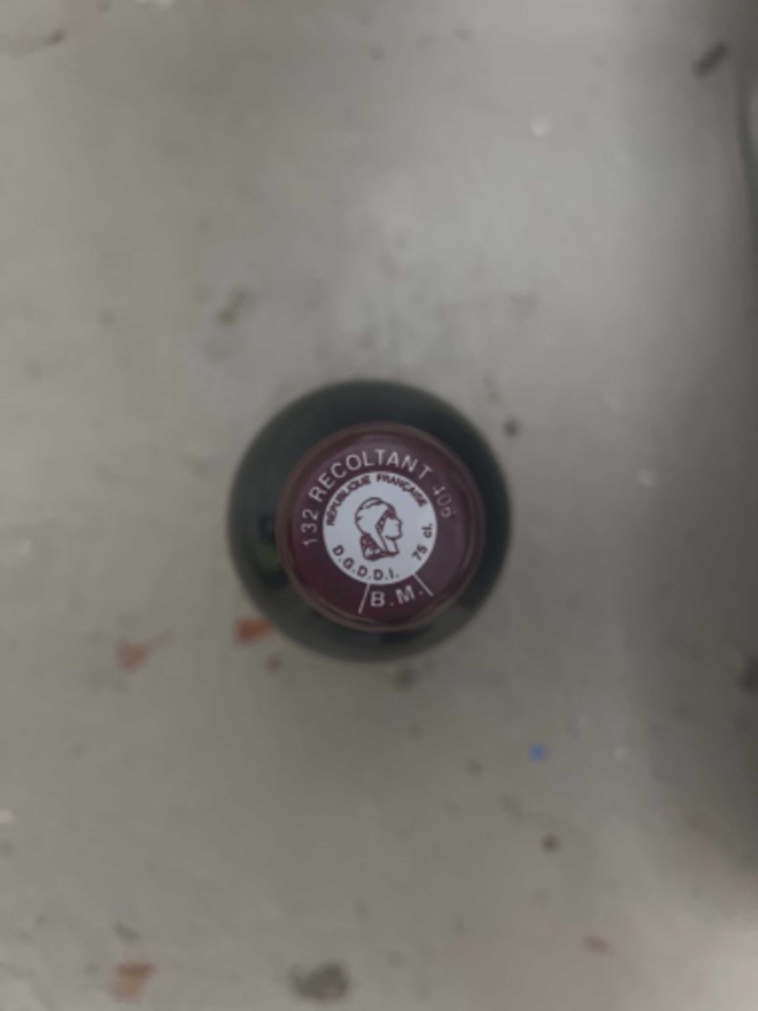 Caps