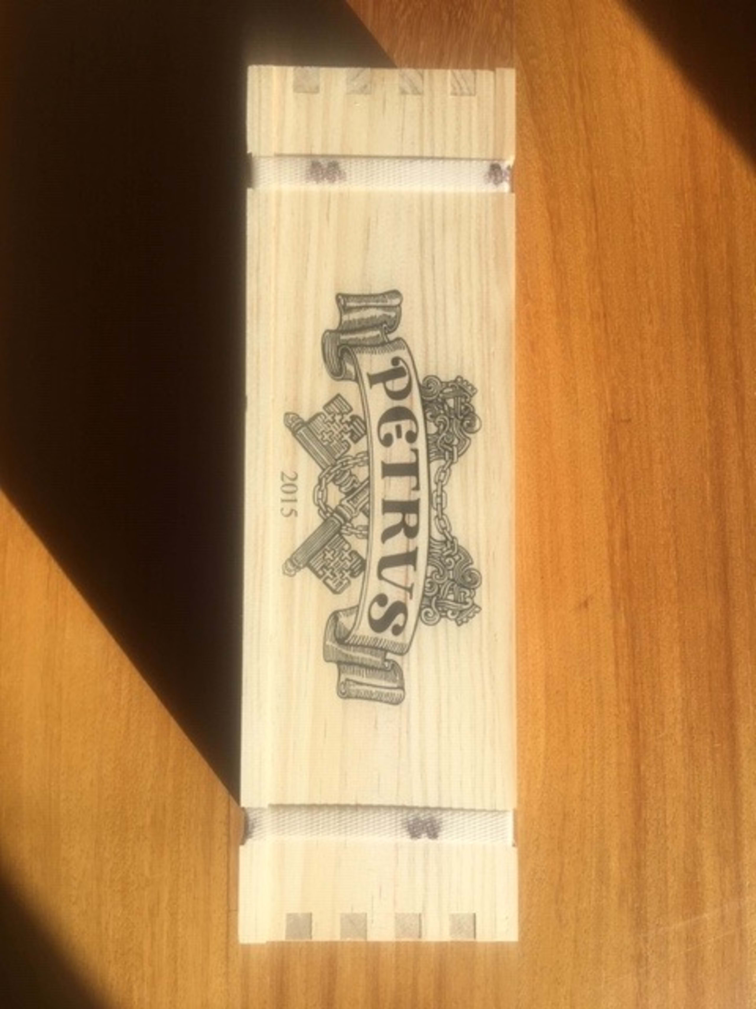 CBO/OWC 1 x PETRUS, Pomerol, 2015