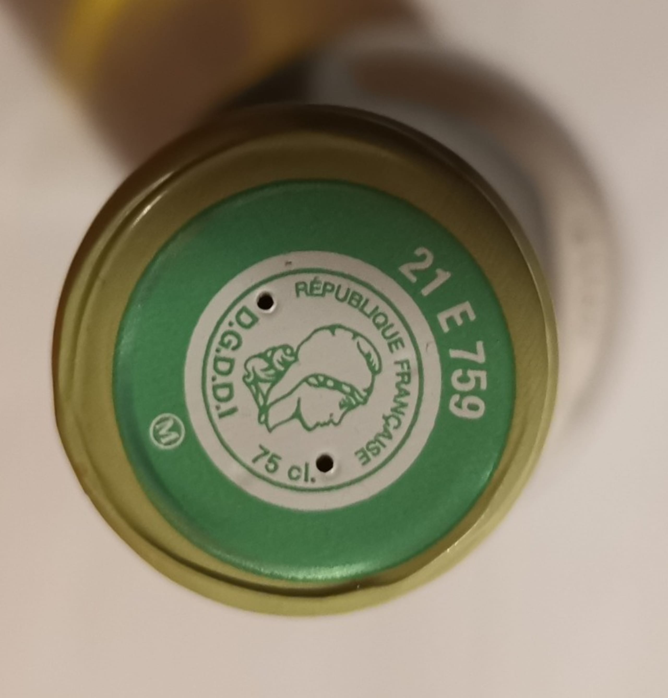 Caps