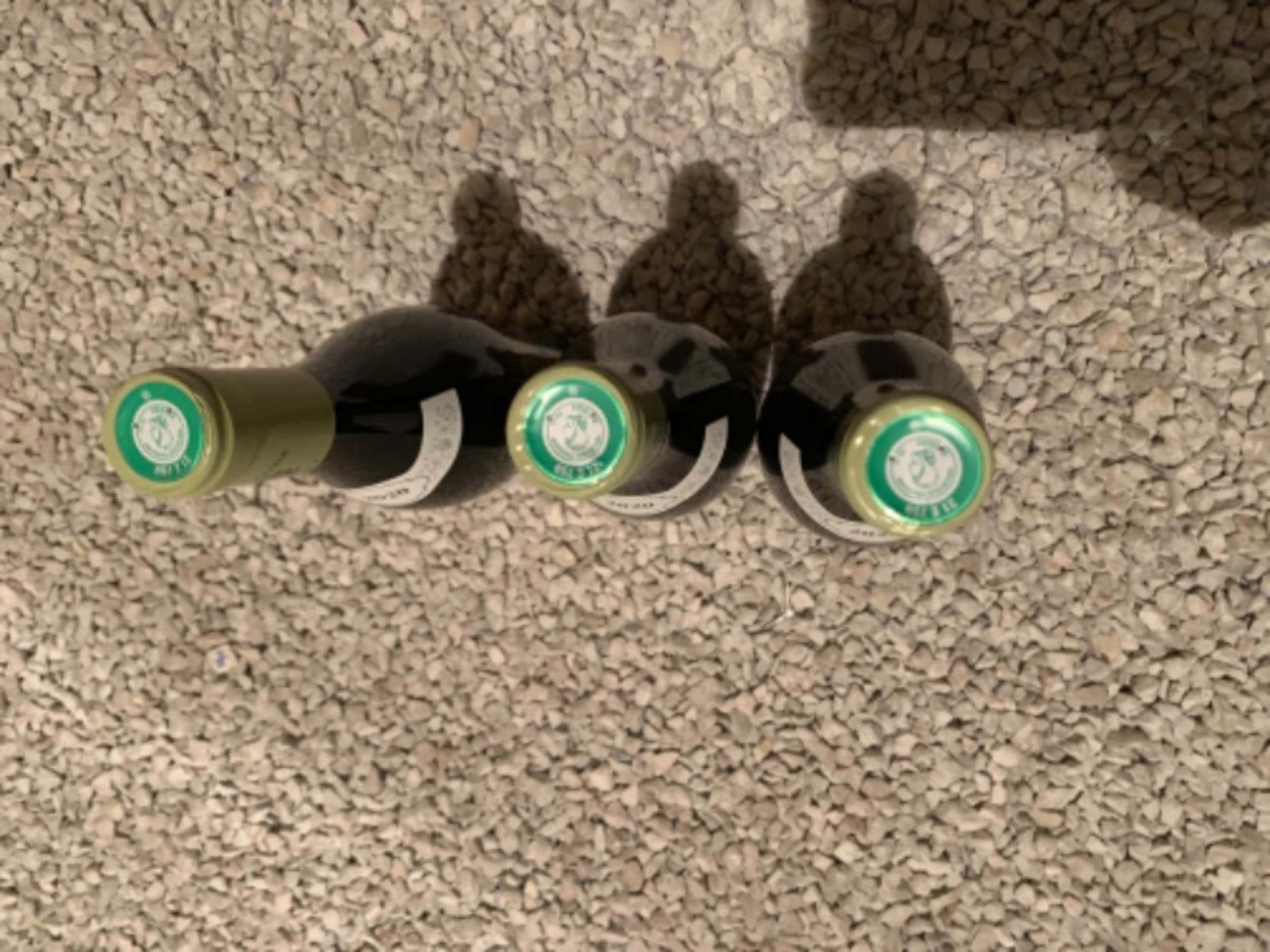 Caps