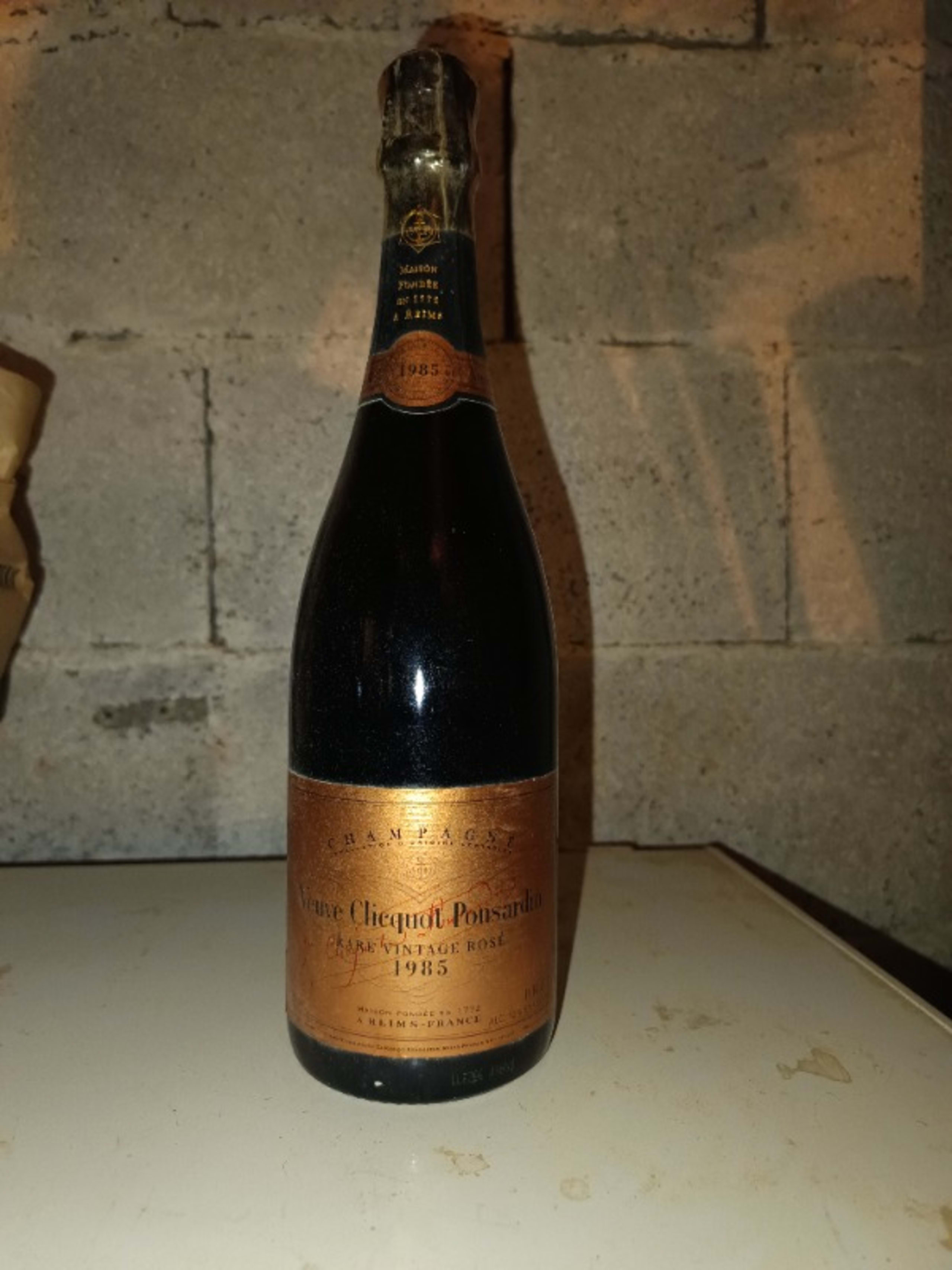 Champagne Veuve Clicquot Ponsardin, Rare Vintage 1985