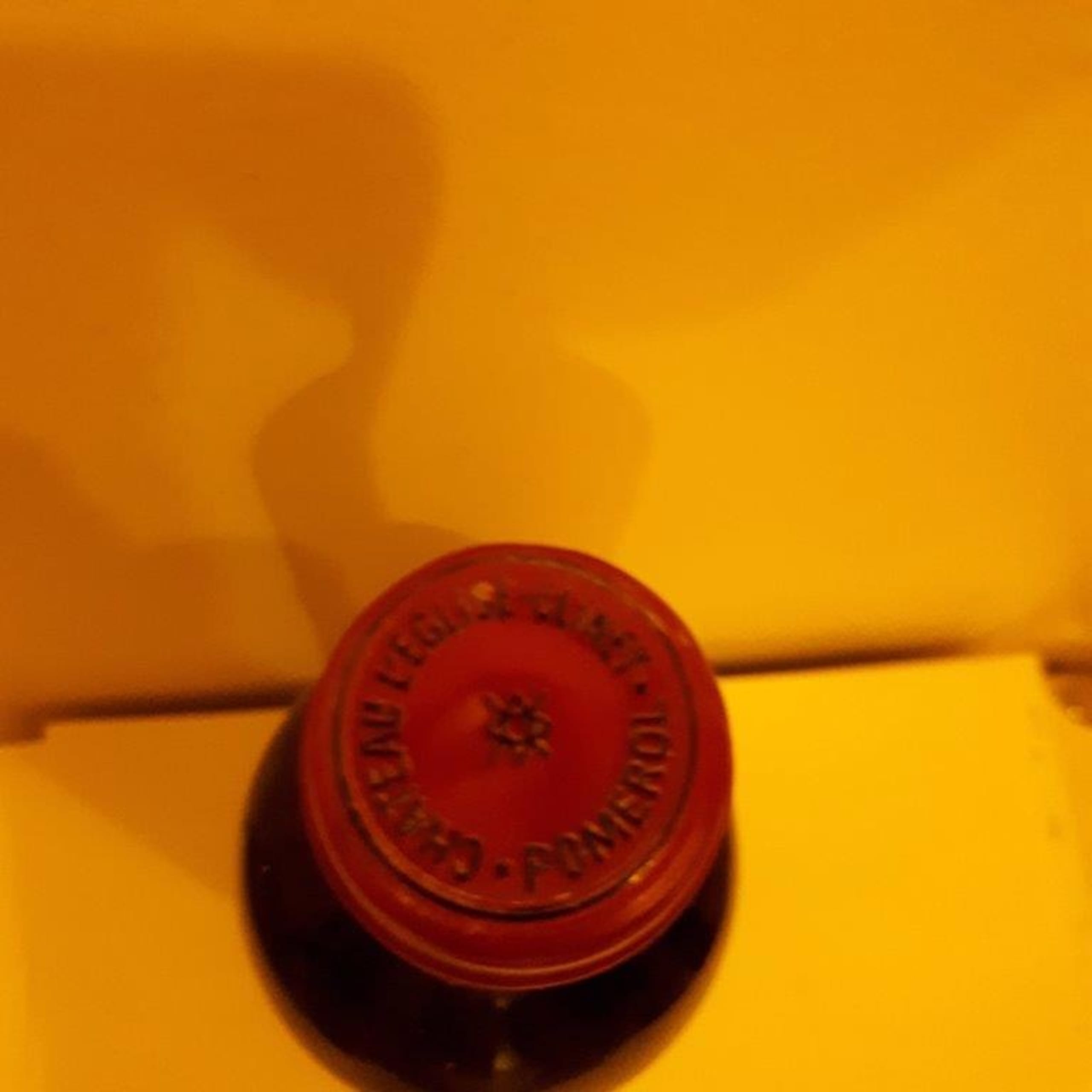 Caps