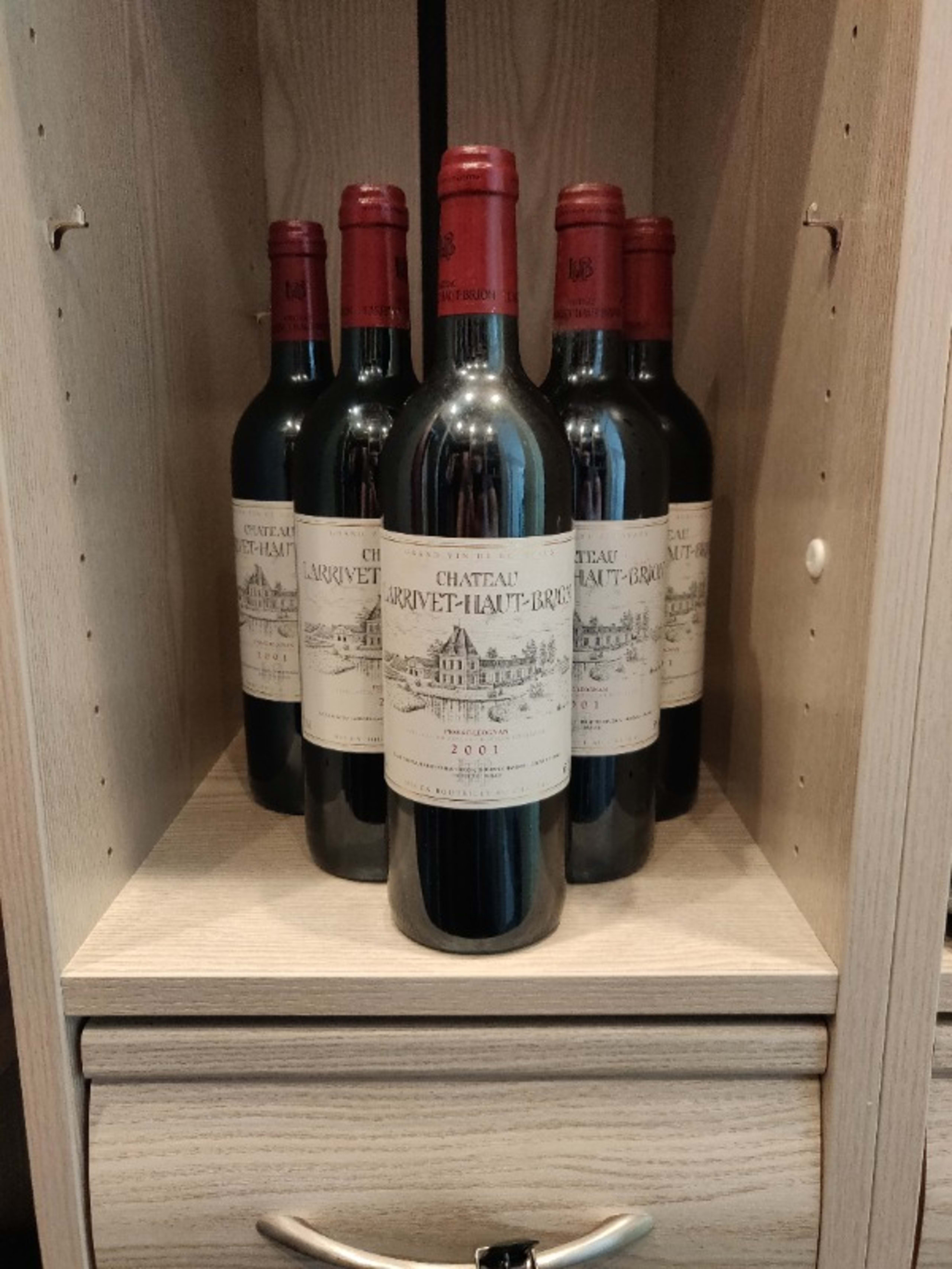 6 x Chateau Larrivet Haut-Brion, Pessac-Léognan, 2001
